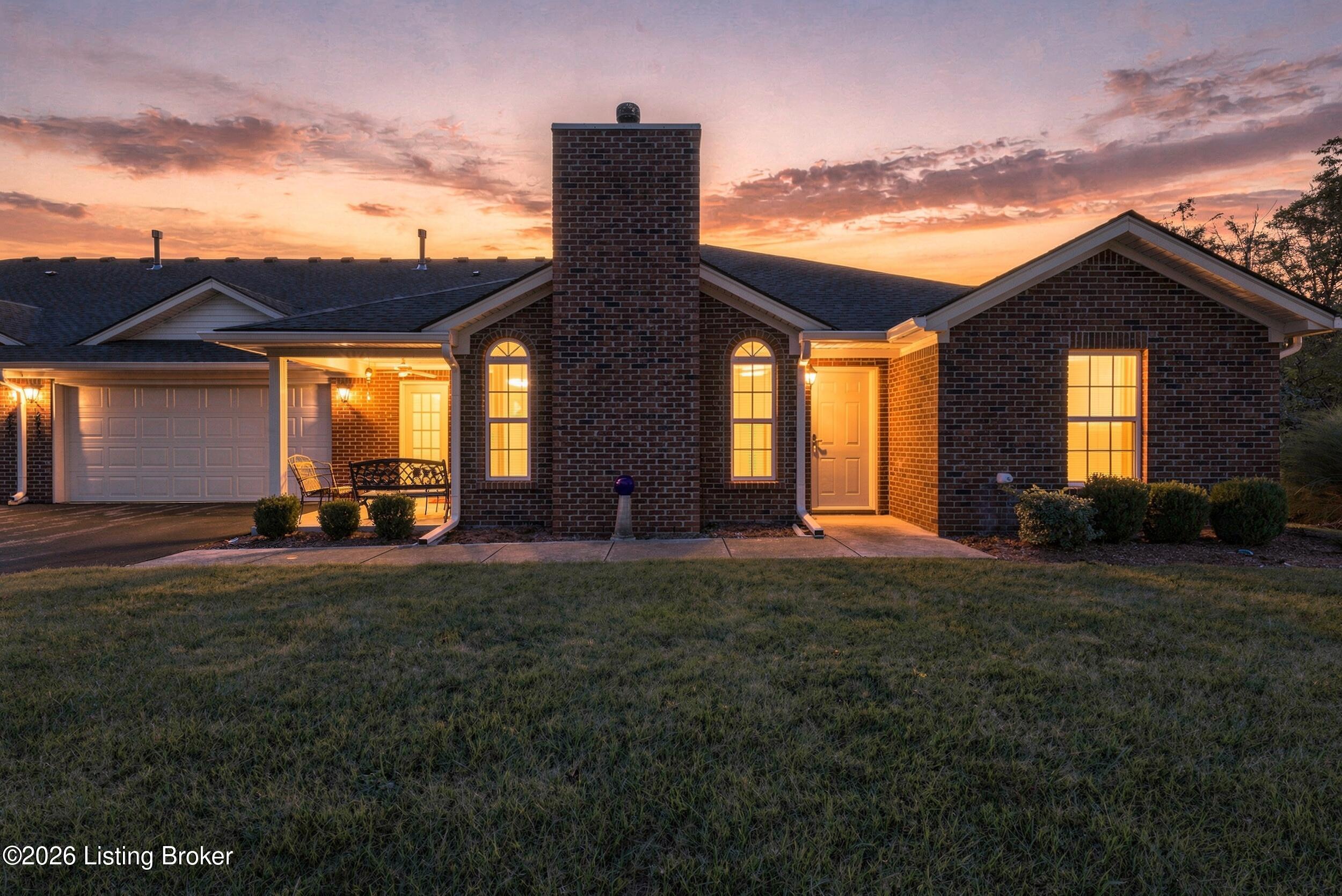 5222 Sand Wood Ln Property Photo 2