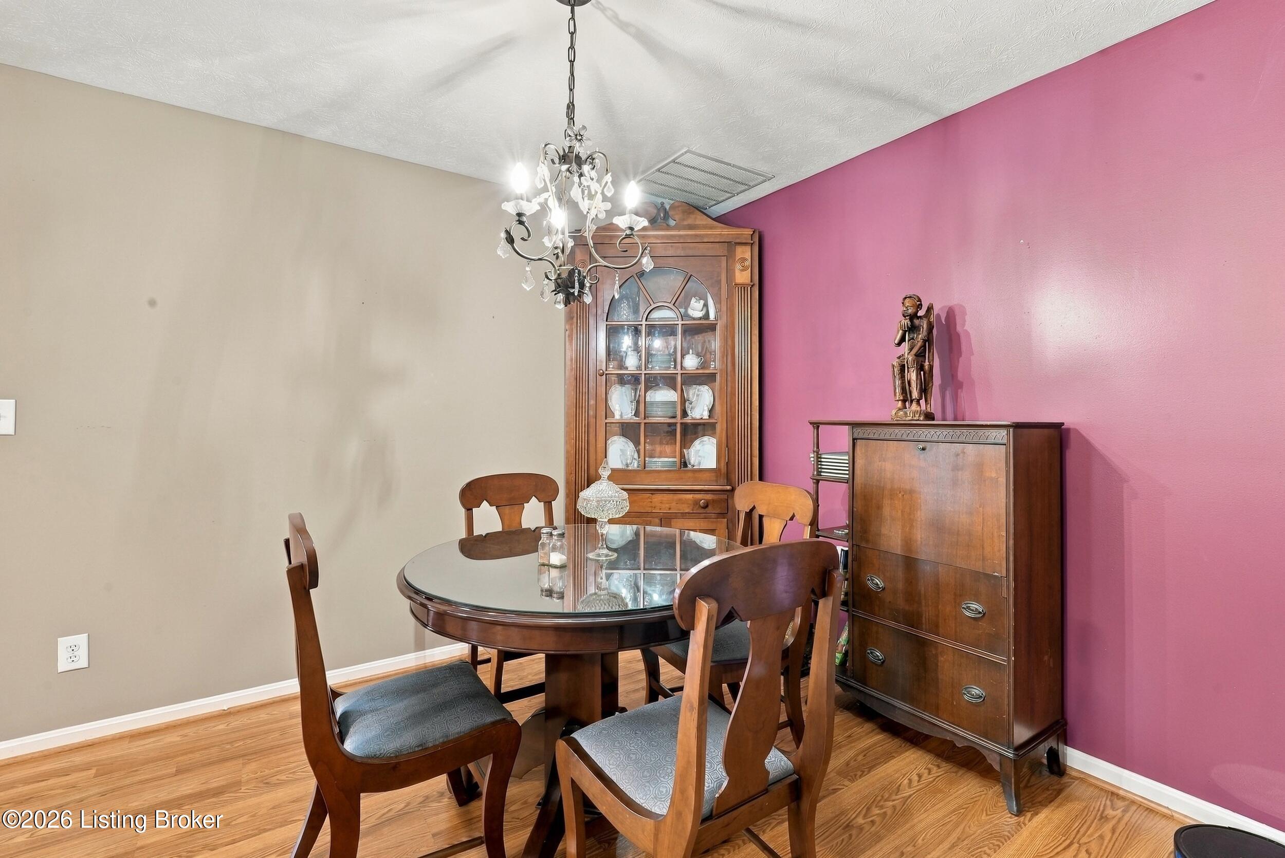 5222 Sand Wood Ln Property Photo 7