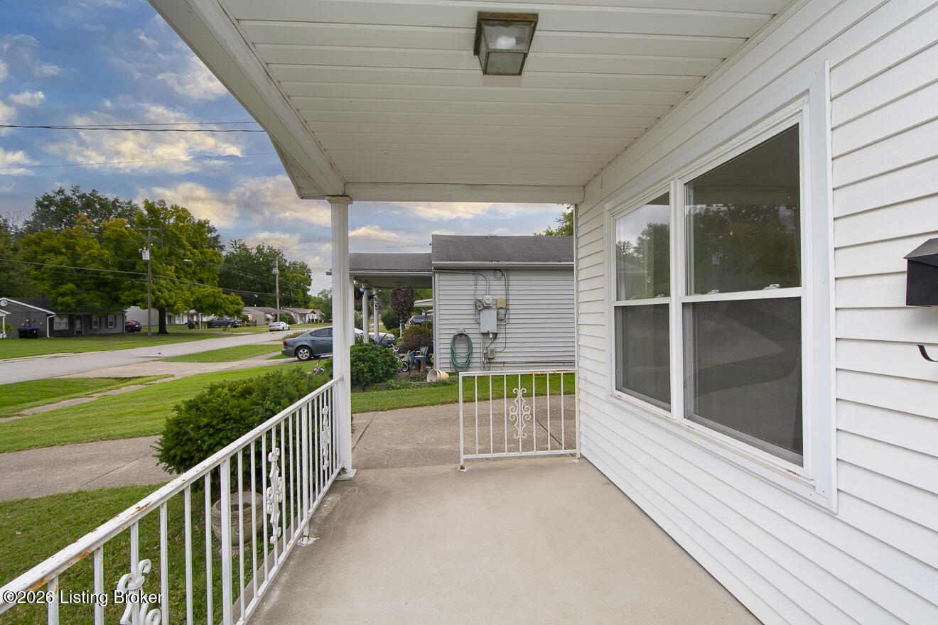 5712 Loretta St Property Photo 3