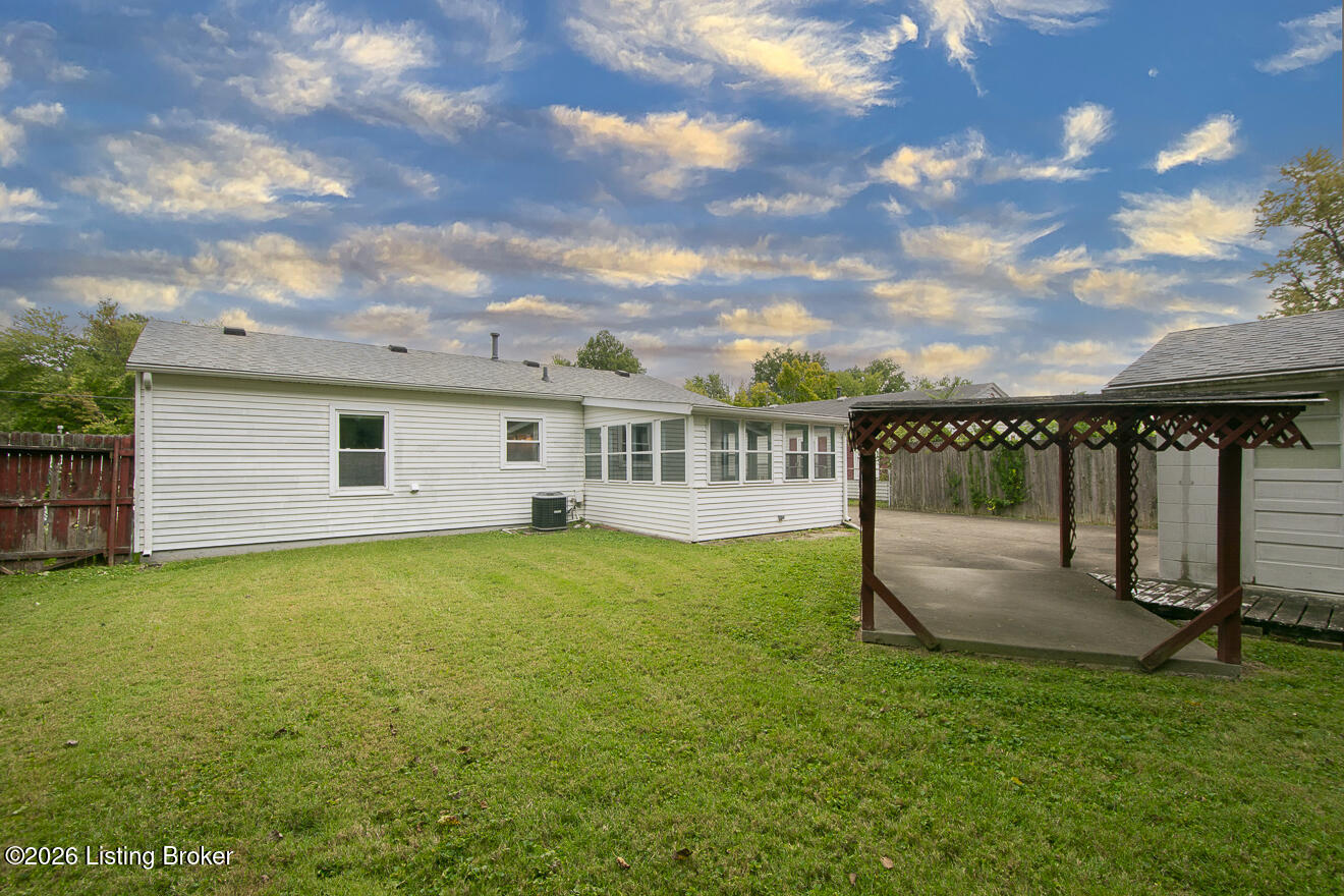 5712 Loretta St Property Photo 31