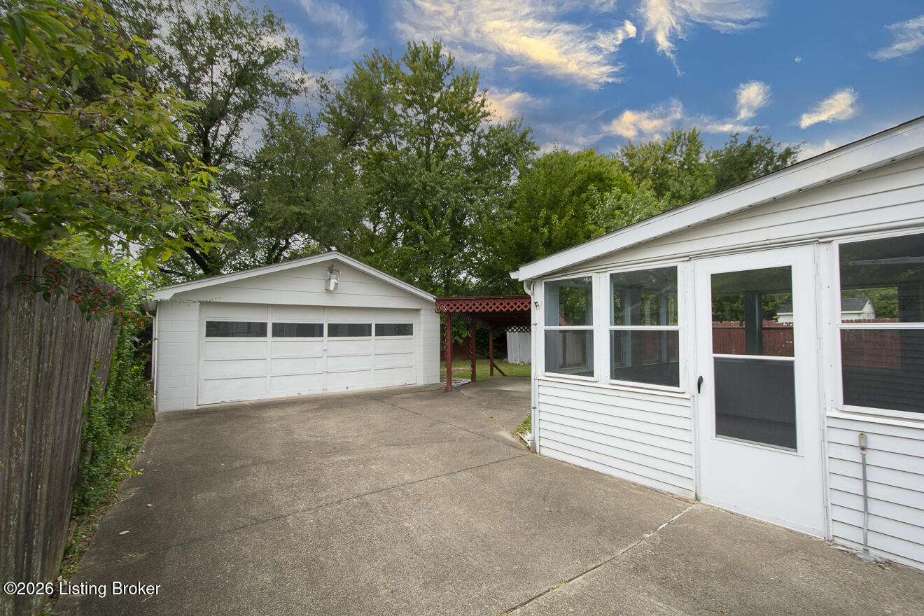5712 Loretta St Property Photo 33