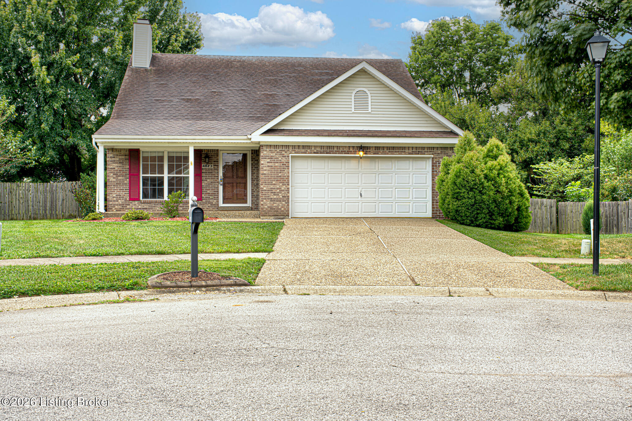 4823 Oak Pointe Dr Property Photo 1
