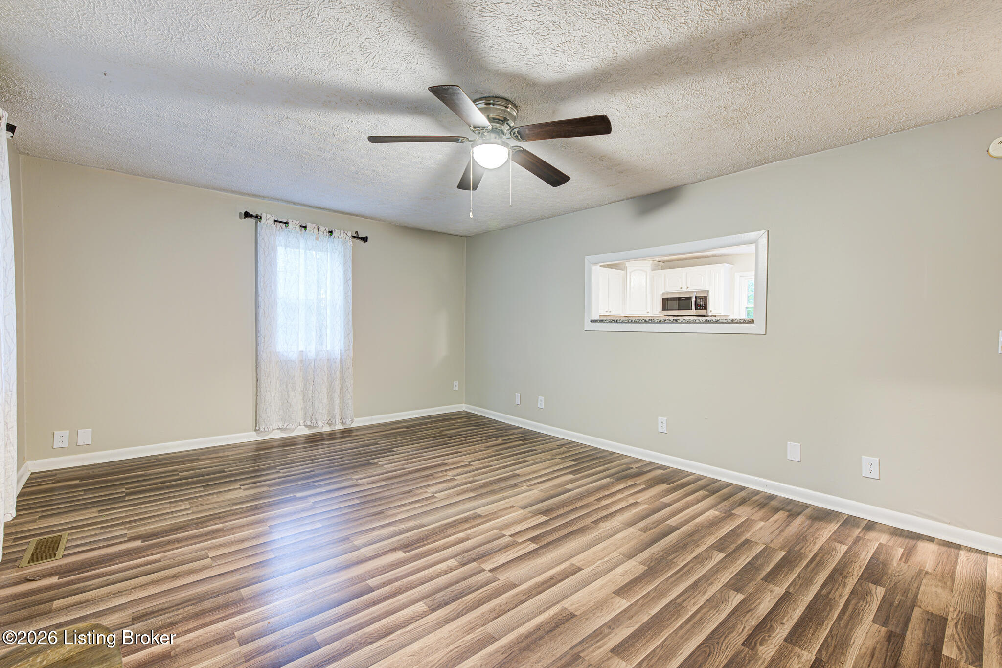 4492 Jackson Rd Property Photo 5