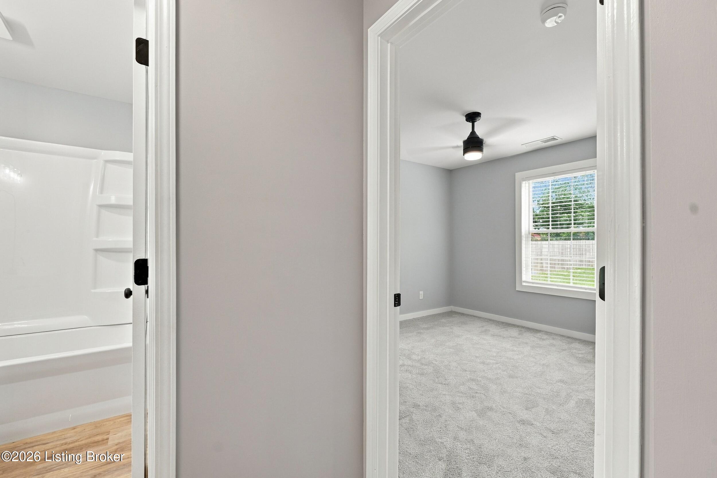 180 Azure Dr Property Photo 13