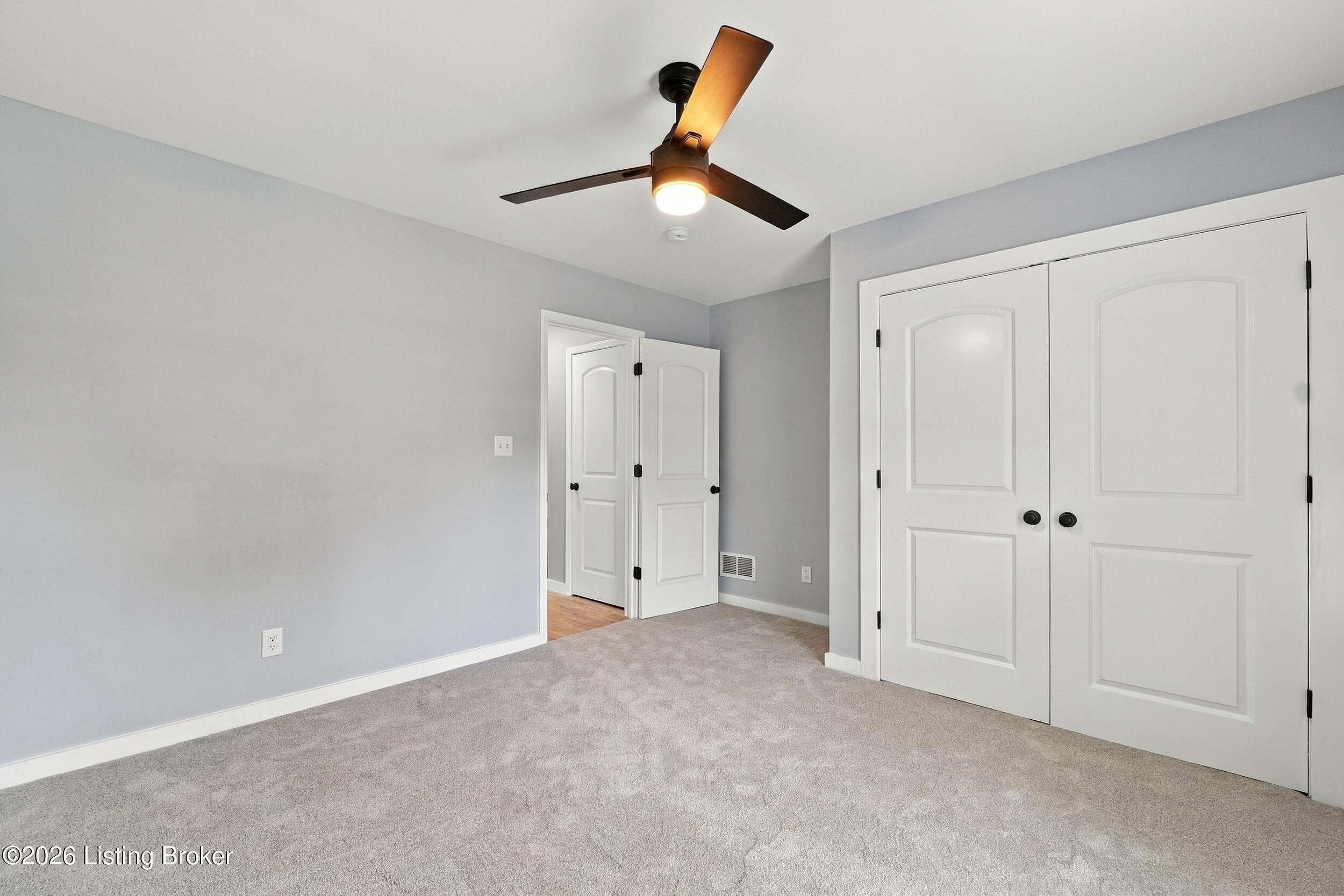 180 Azure Dr Property Photo 15