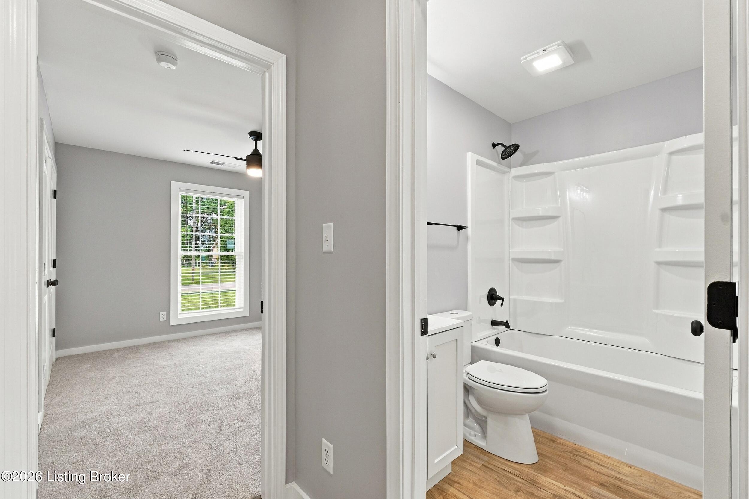 180 Azure Dr Property Photo 18