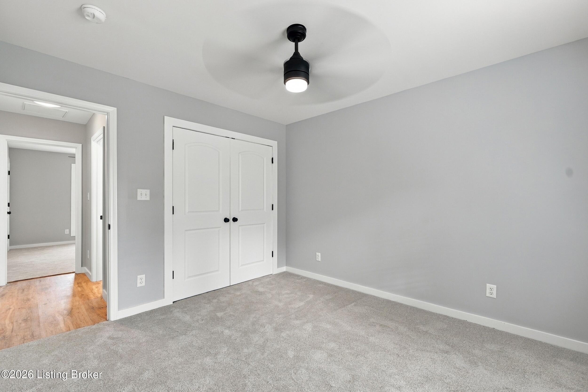 180 Azure Dr Property Photo 20