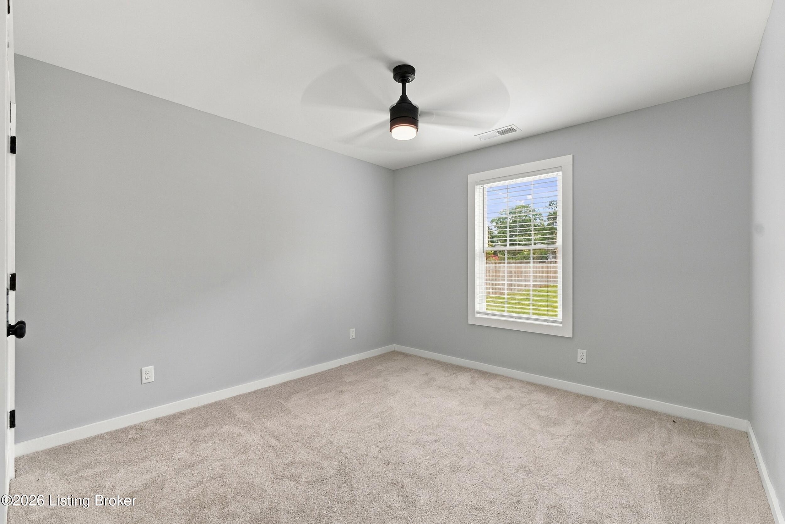180 Azure Dr Property Photo 21