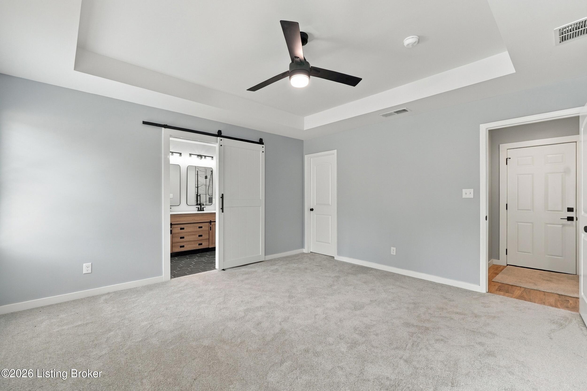 180 Azure Dr Property Photo 27