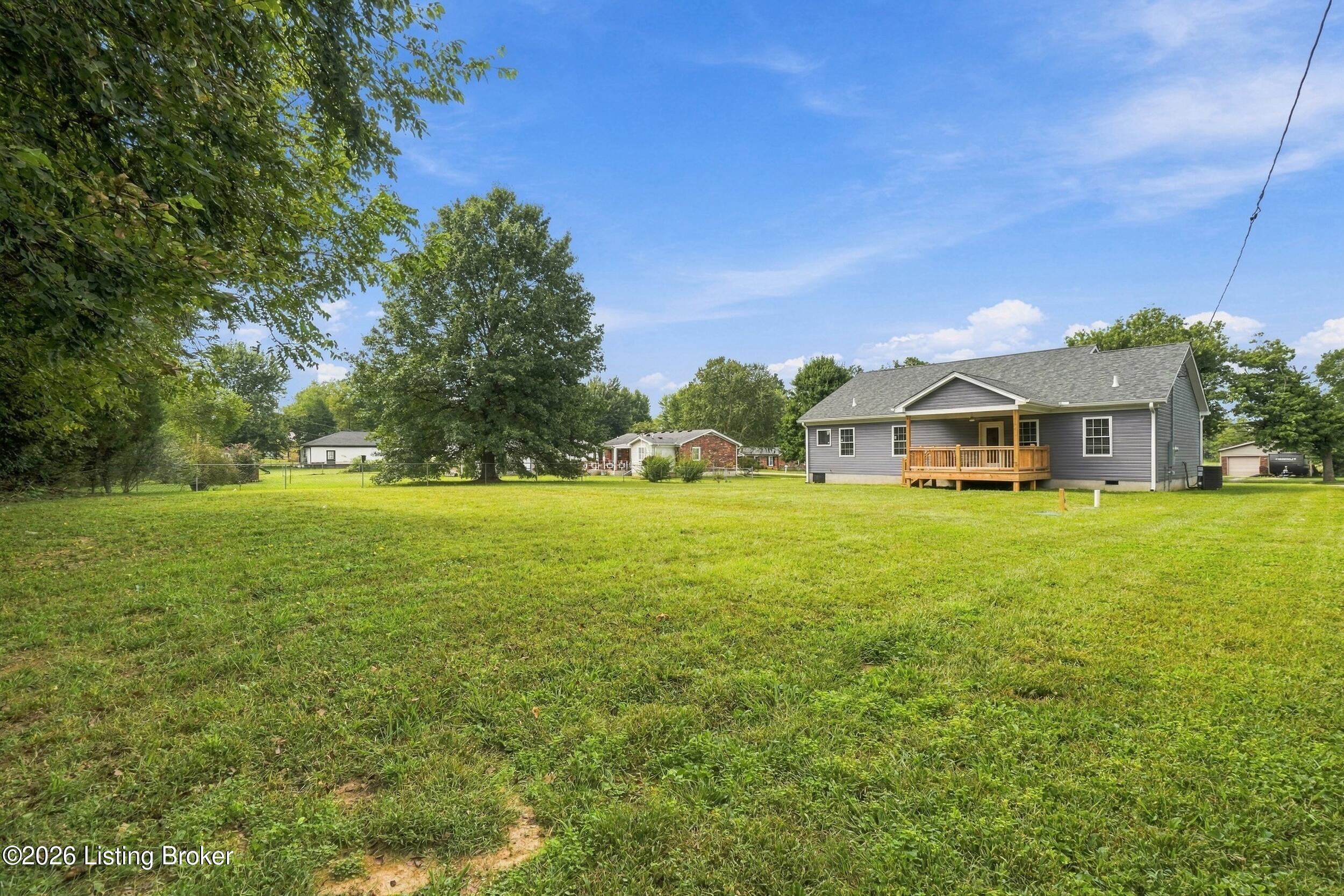 180 Azure Dr Property Photo 32