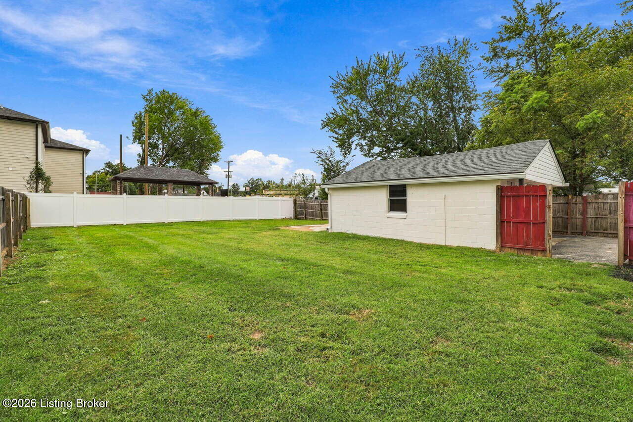 1506 Aletha Dr Property Photo 37
