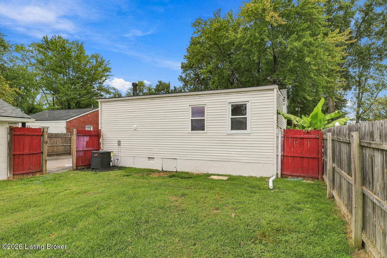 1506 Aletha Dr Property Photo 38