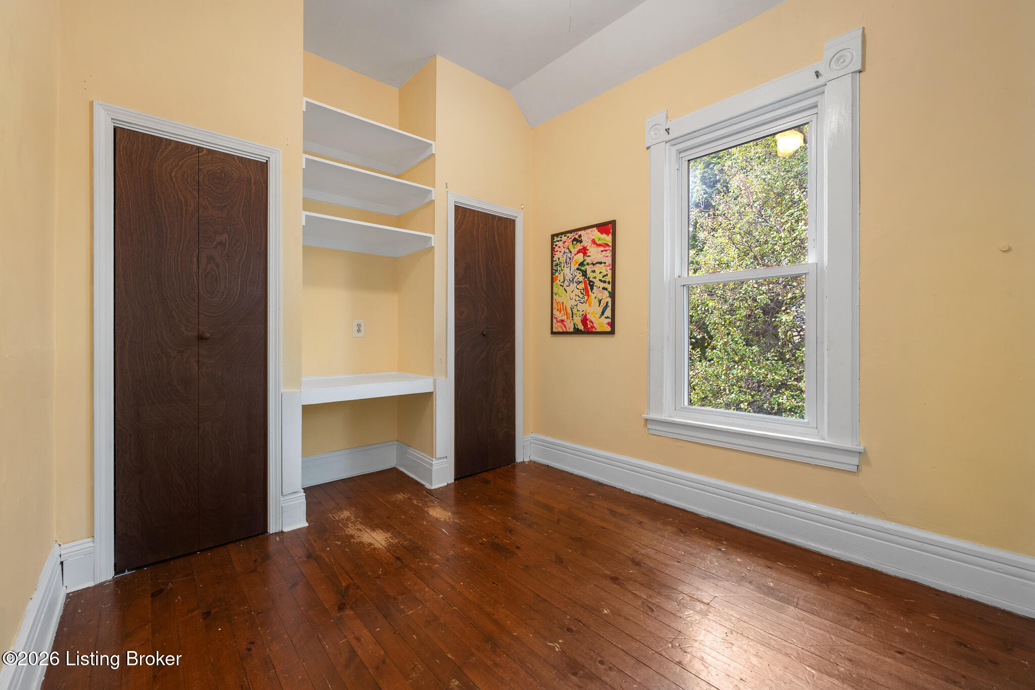 1421 Morton Ave Property Photo 45