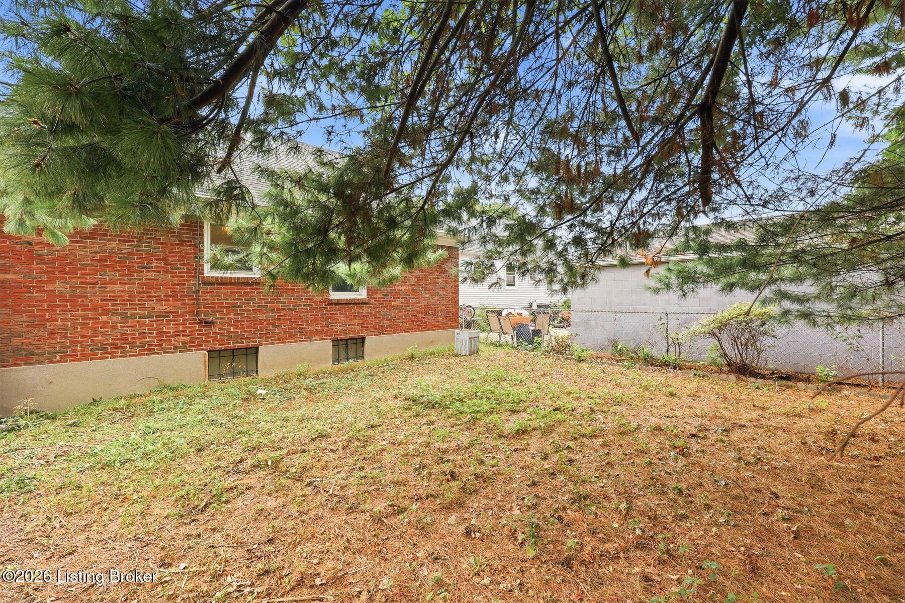 708 Parkway Dr Property Photo 38