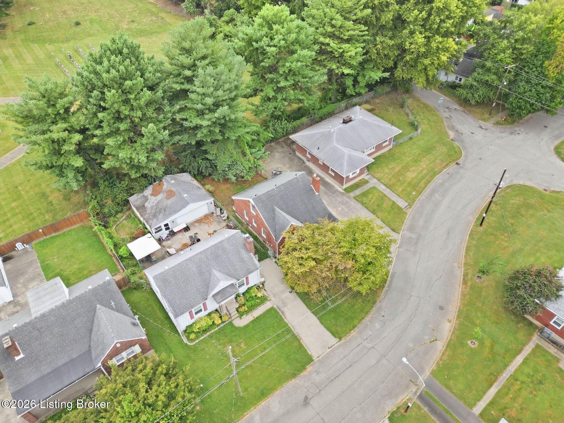 708 Parkway Dr Property Photo 47