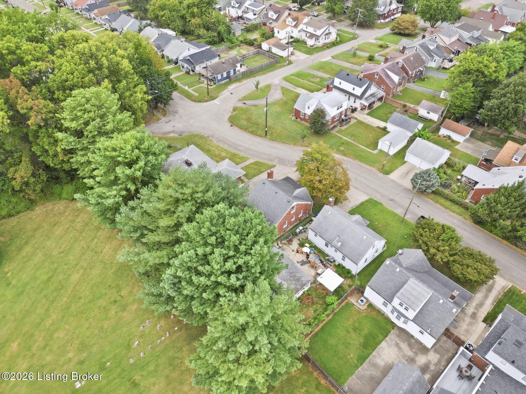 708 Parkway Dr Property Photo 48