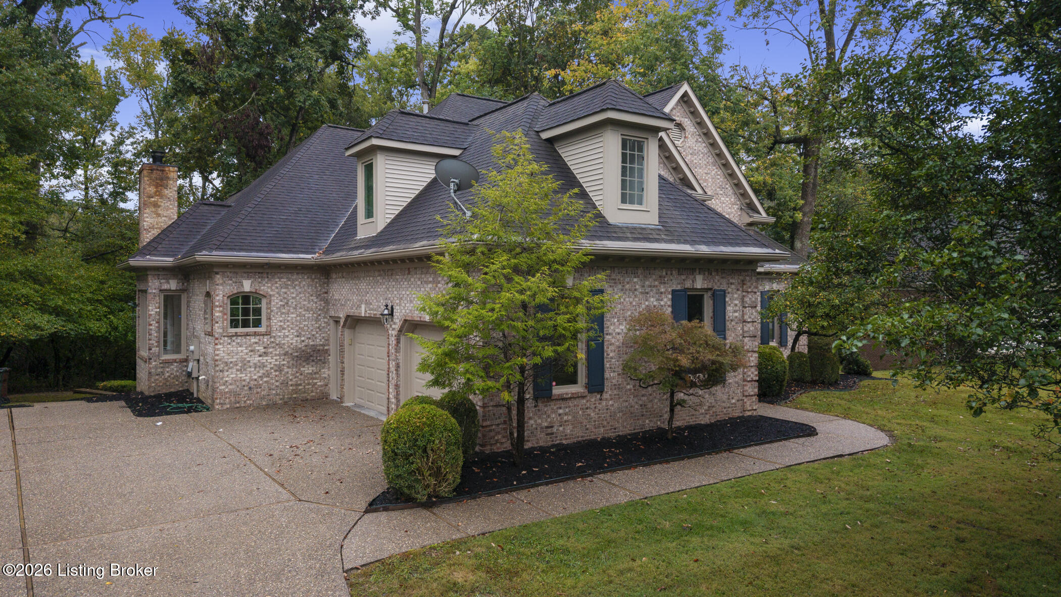 5510 Timber Ridge Dr Property Photo 2