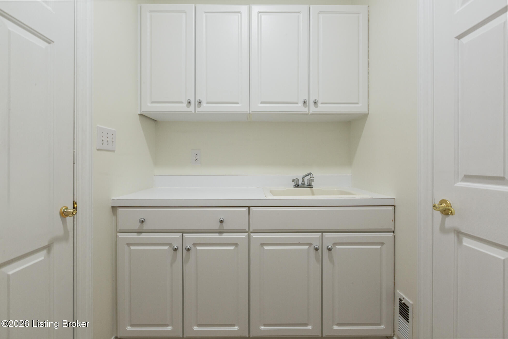 5510 Timber Ridge Dr Property Photo 44