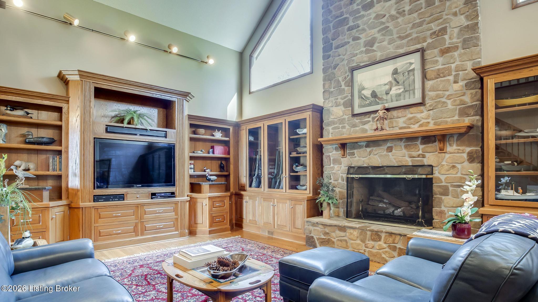 2835 Ky-261 Property Photo 8