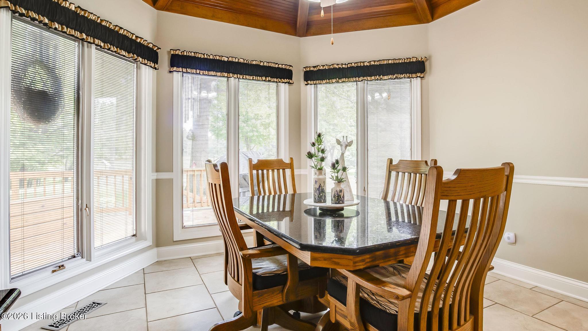 2835 Ky-261 Property Photo 21