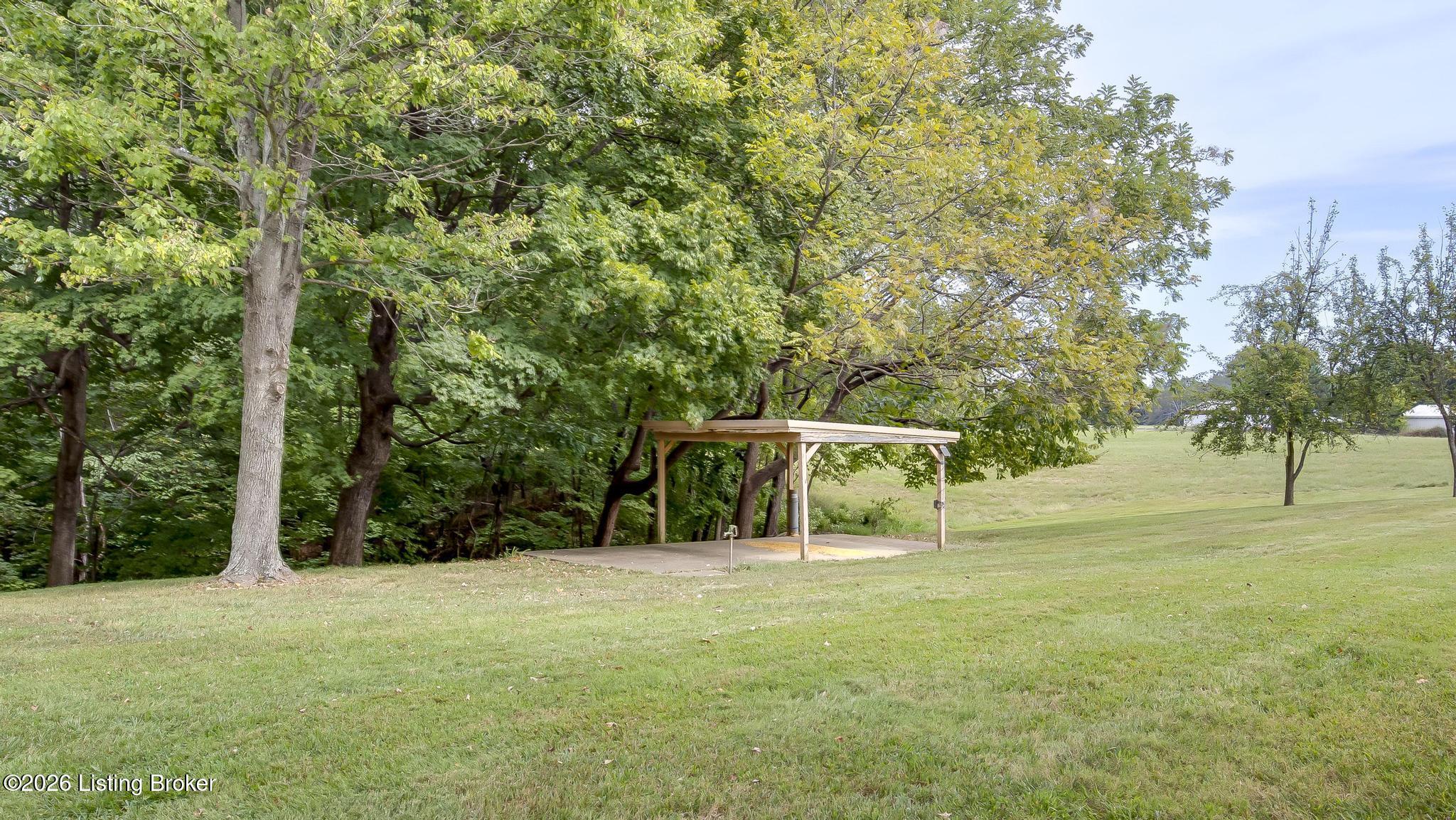 2835 Ky-261 Property Photo 90