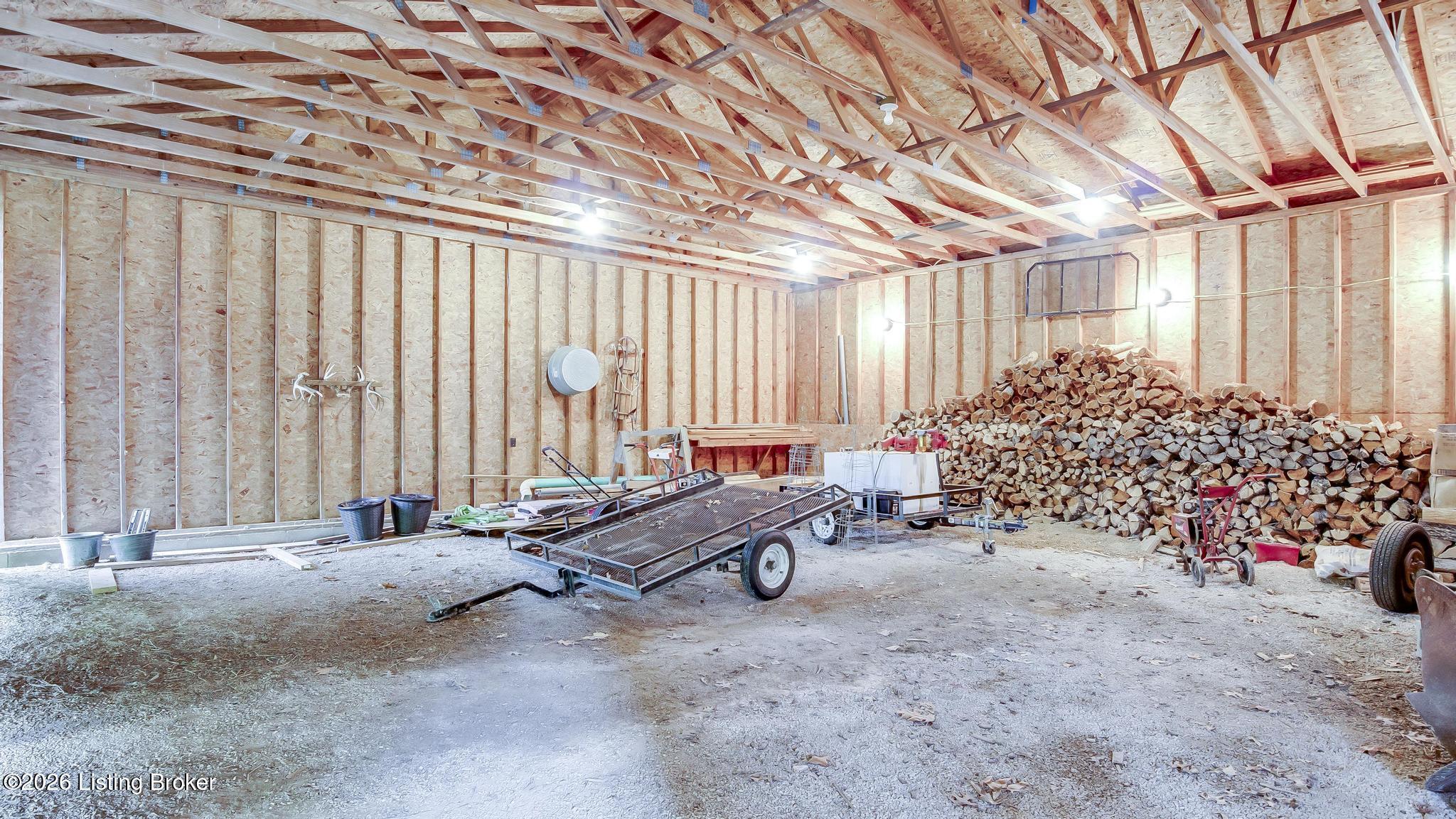 2835 Ky-261 Property Photo 101