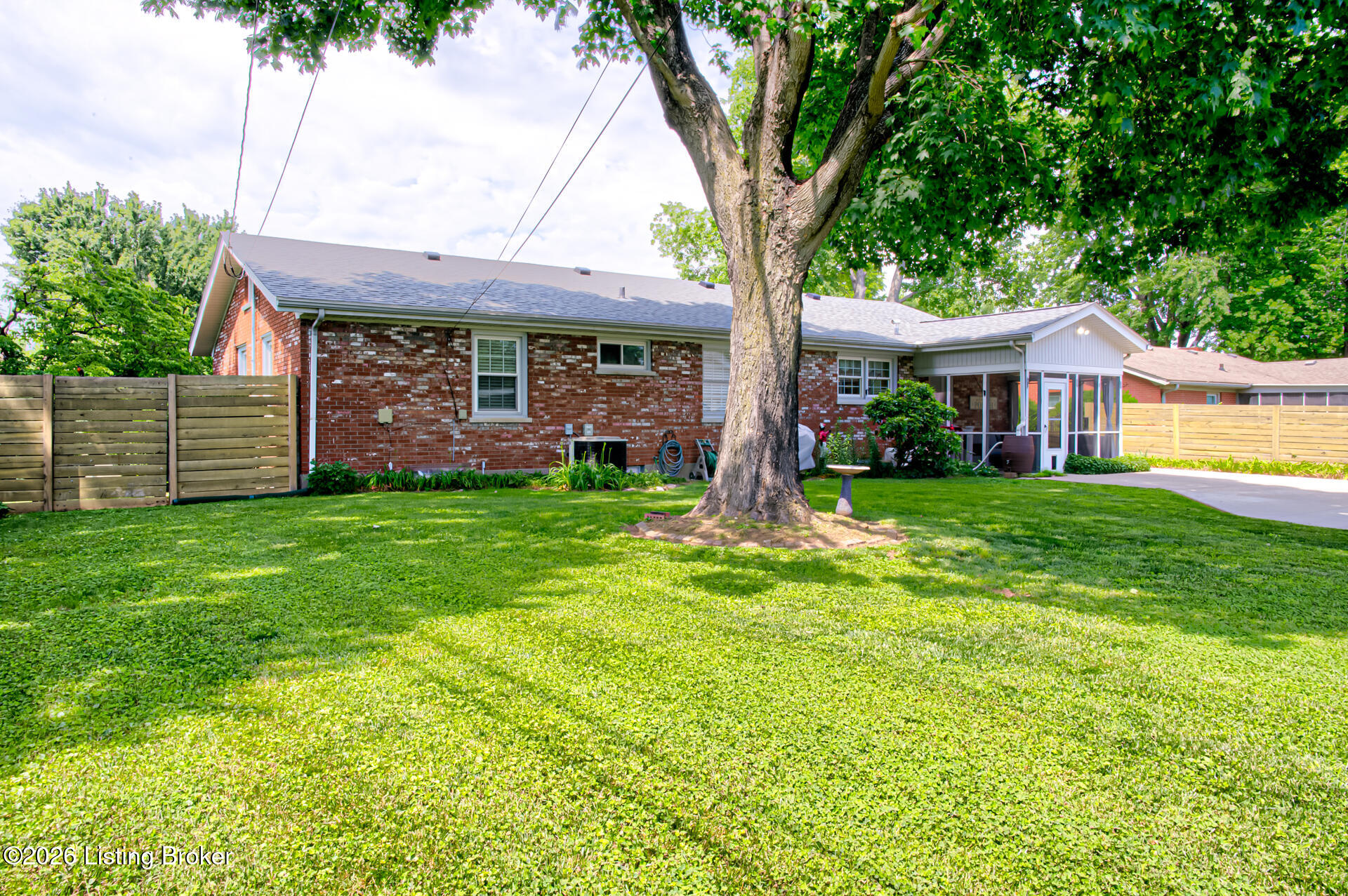 10003 Silverwood Ln Property Photo 60