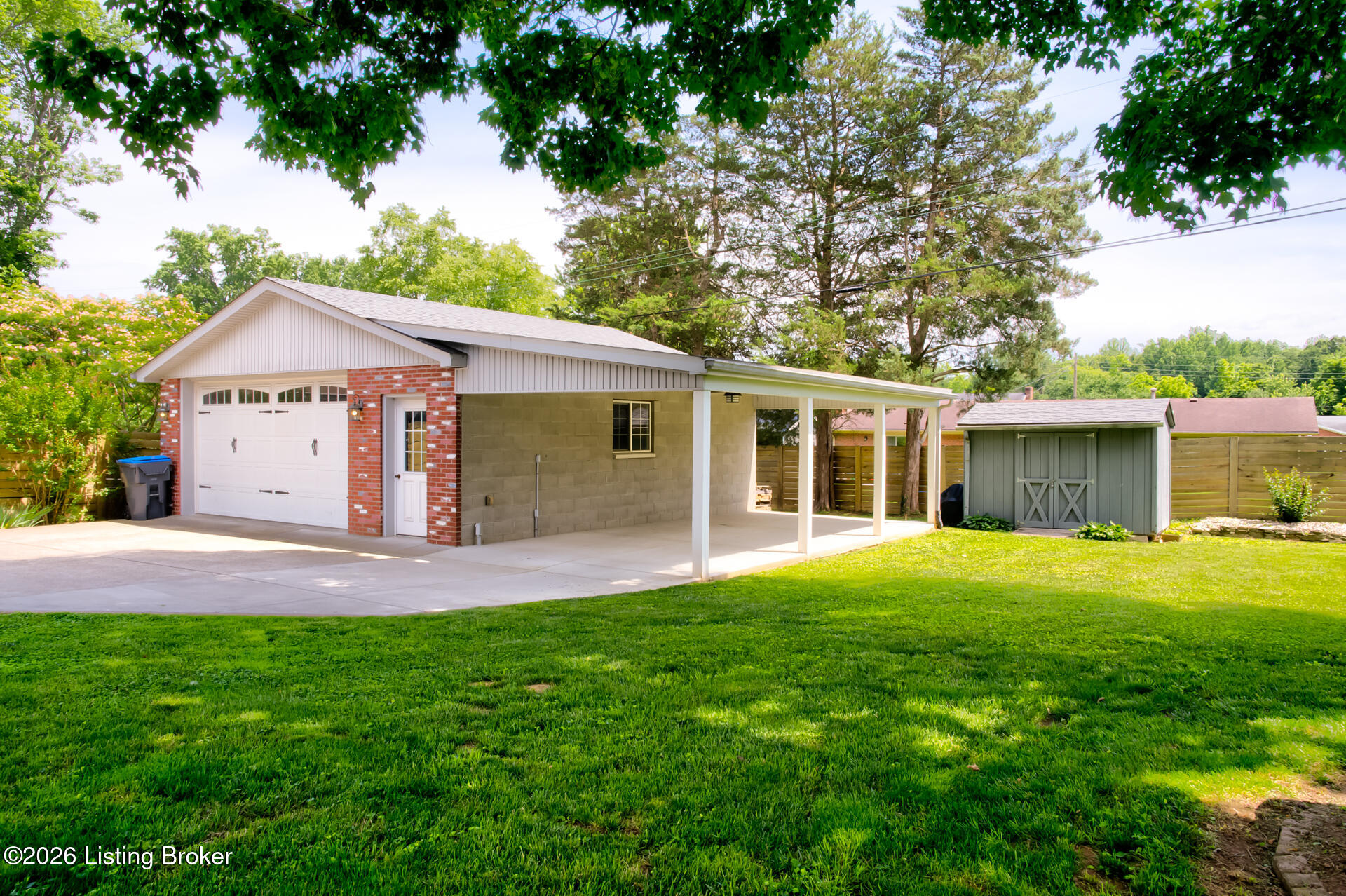 10003 Silverwood Ln Property Photo 63