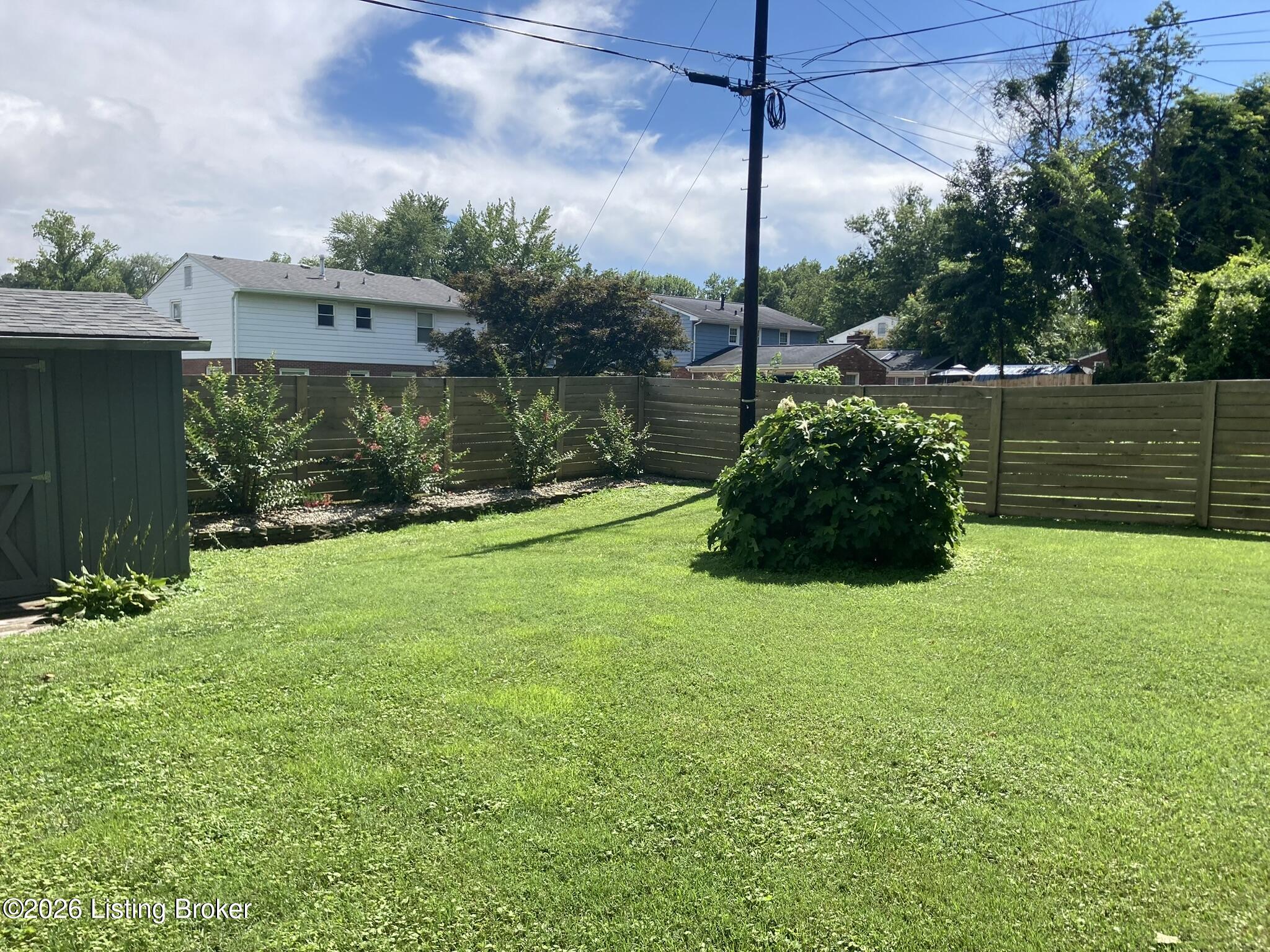 10003 Silverwood Ln Property Photo 64