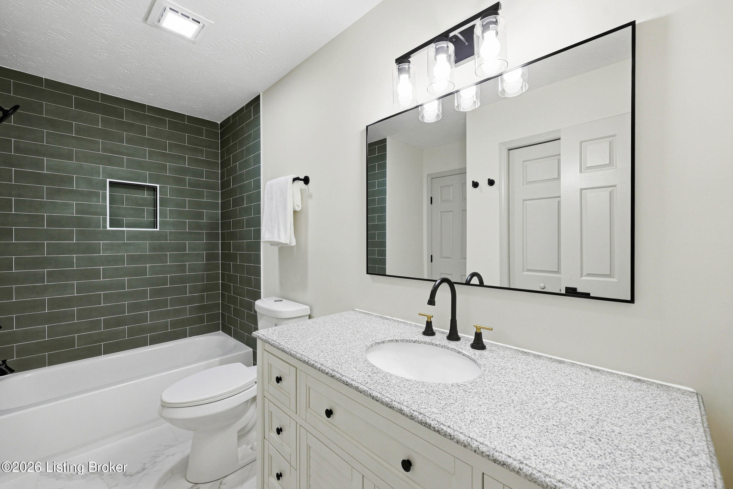 223 Washington Cir Property Photo 22