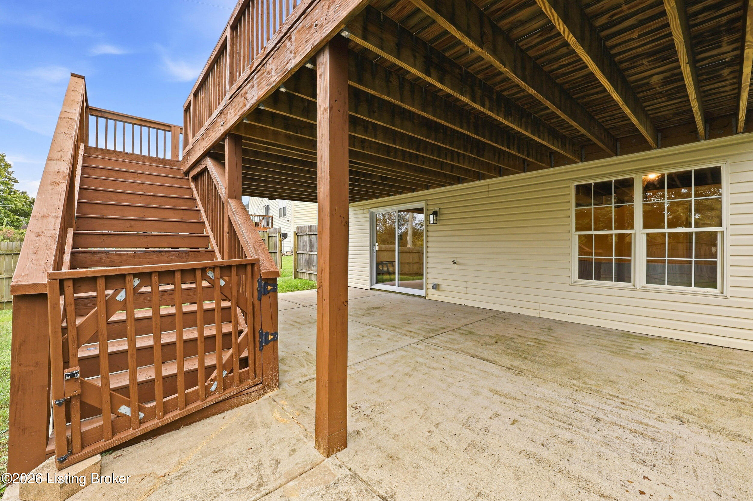 223 Washington Cir Property Photo 43