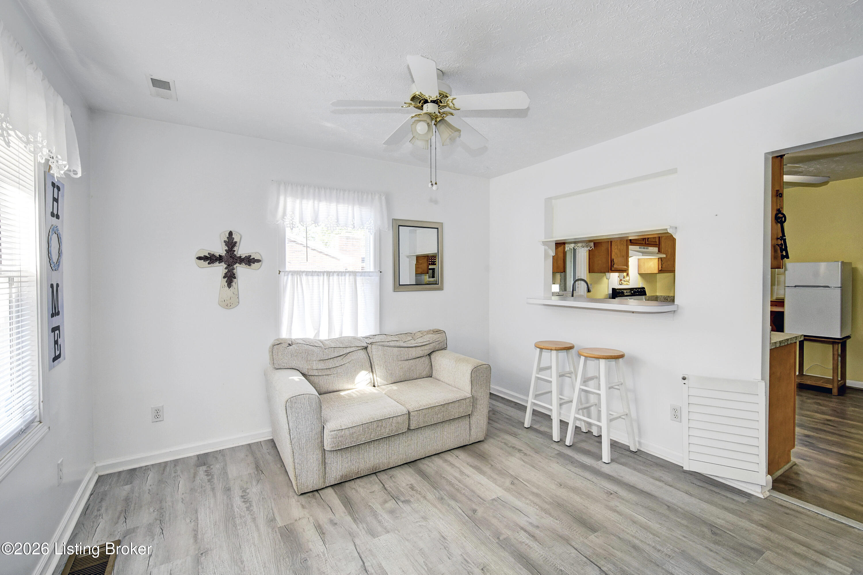 11524 Lower River Rd Property Photo 6