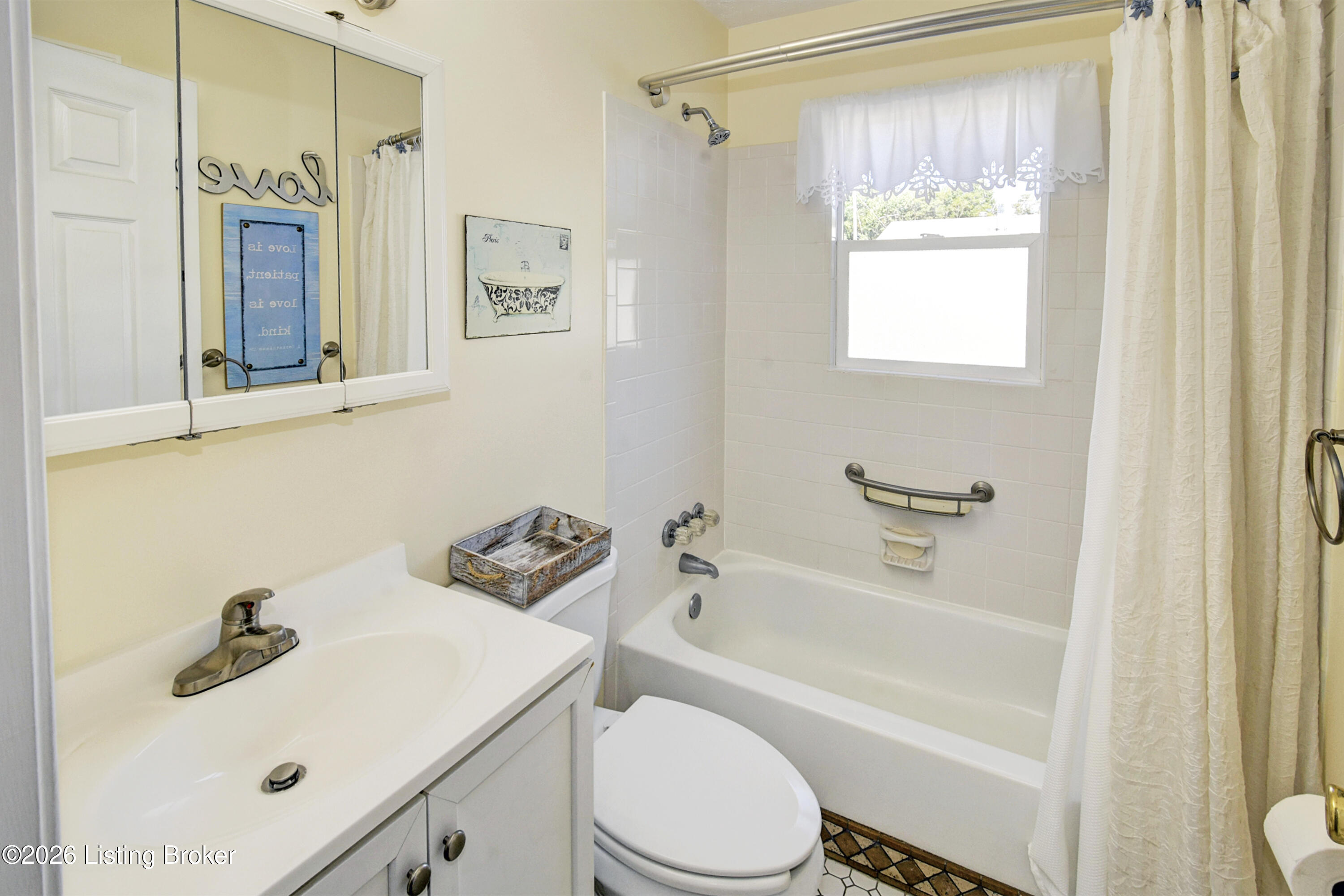 11524 Lower River Rd Property Photo 14