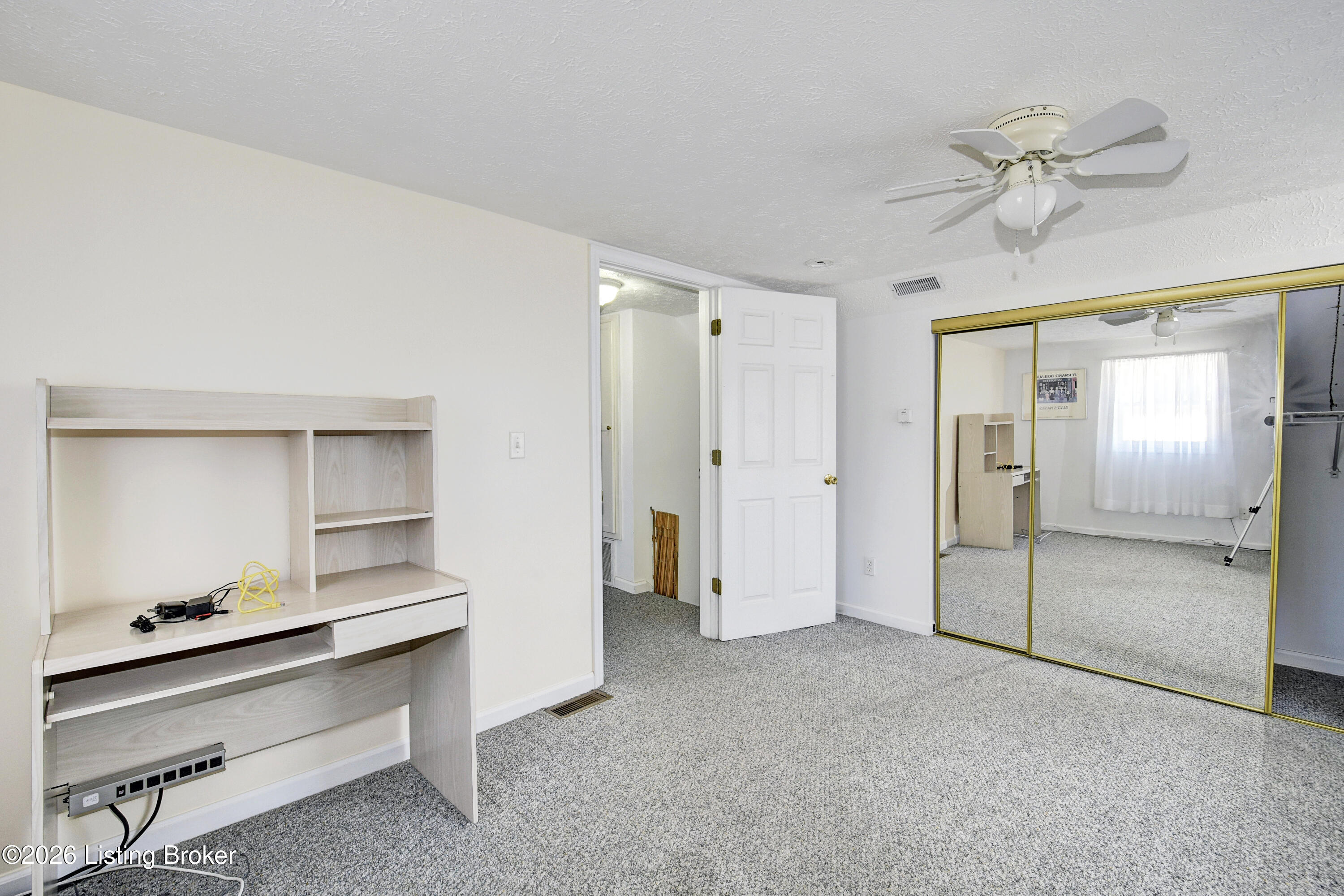 11524 Lower River Rd Property Photo 20
