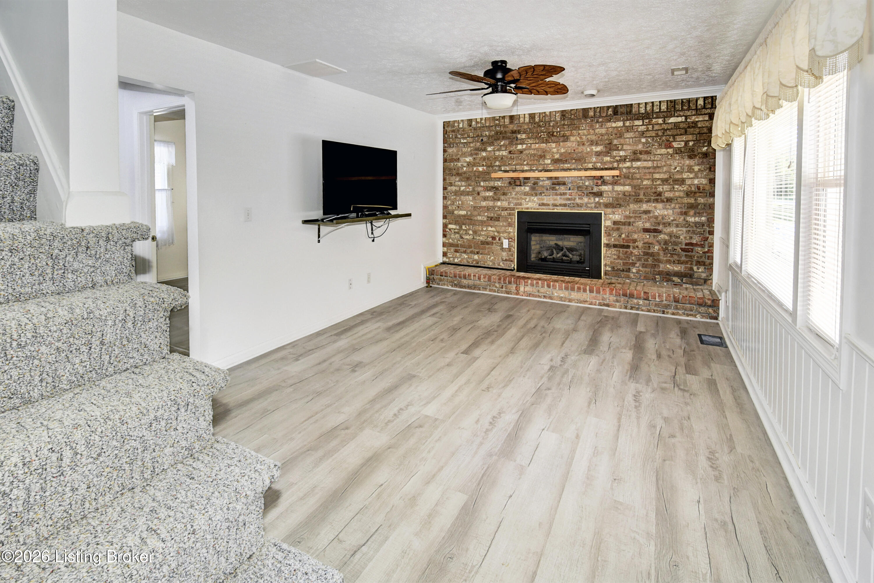 11524 Lower River Rd Property Photo 25