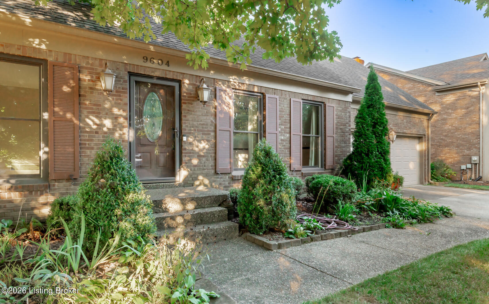 9604 Bay Hill Dr Property Photo 3