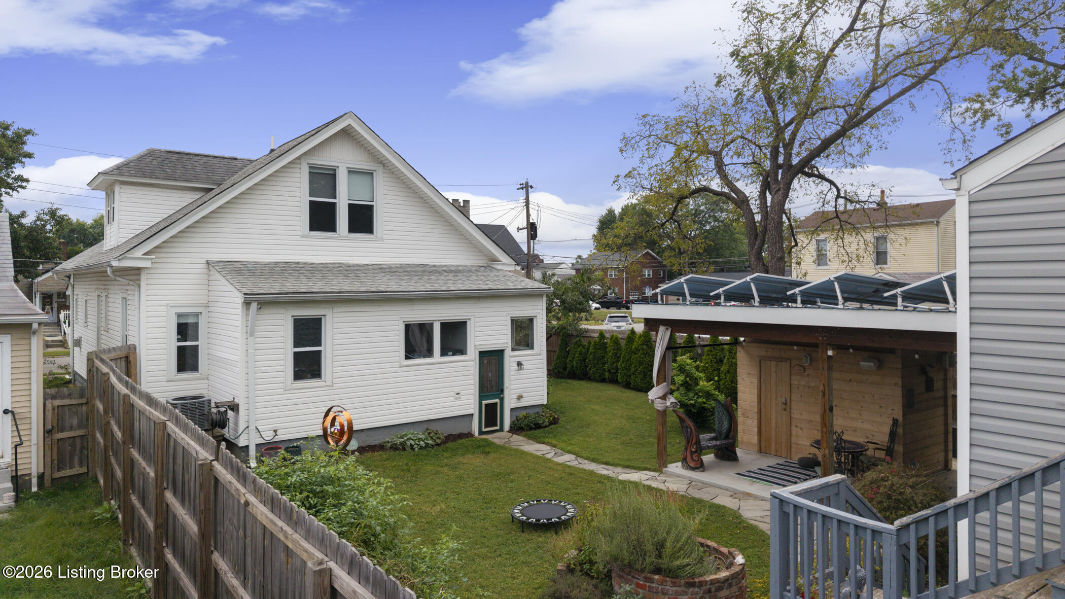 513 Atwood St Property Photo 64