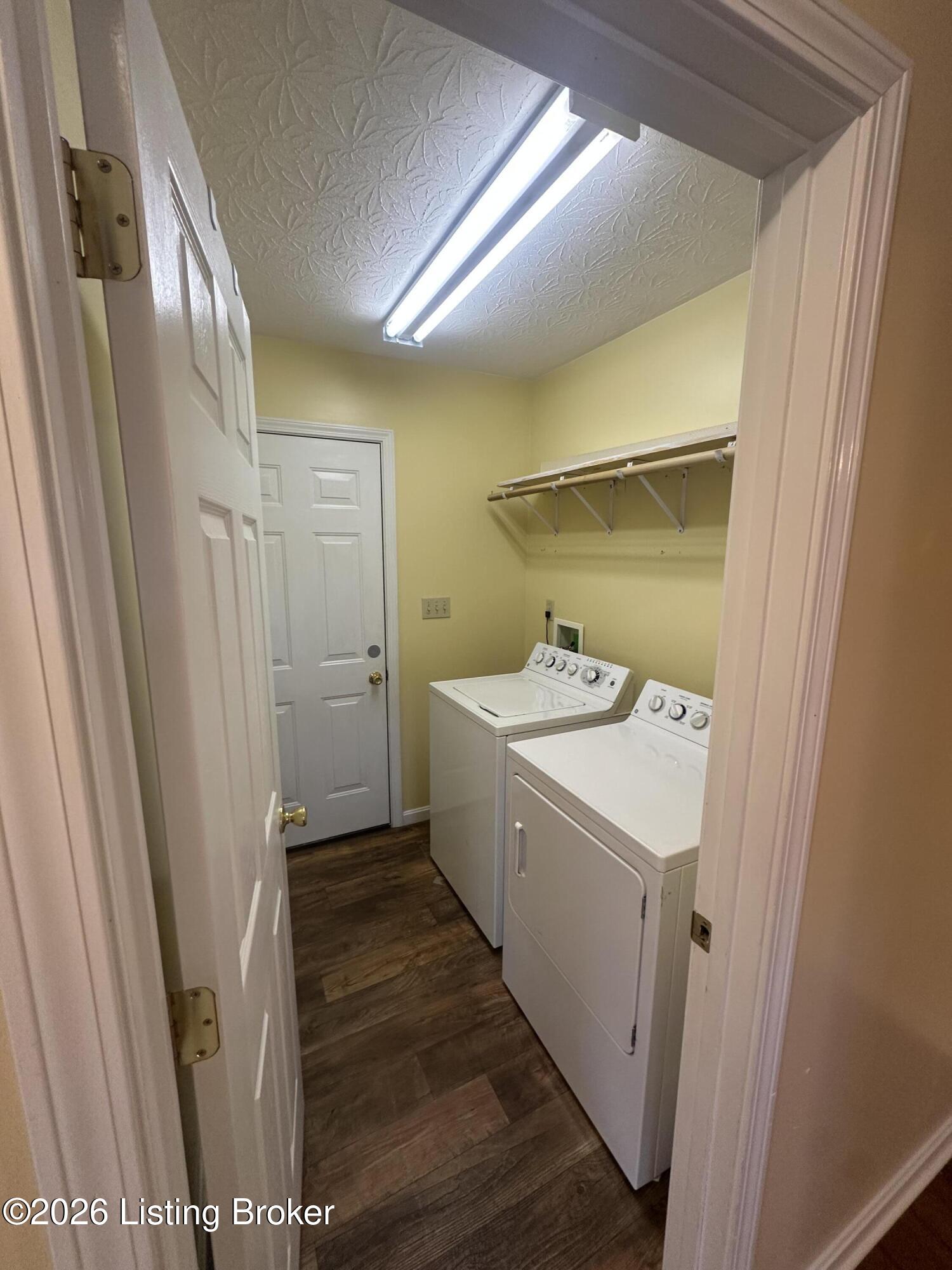 100 E Court Dr Property Photo 19