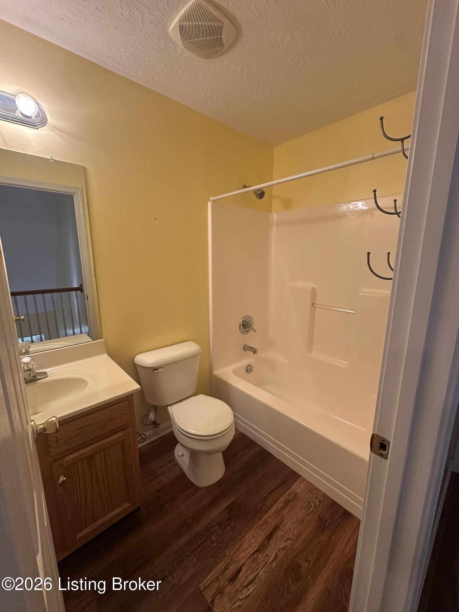 100 E Court Dr Property Photo 30