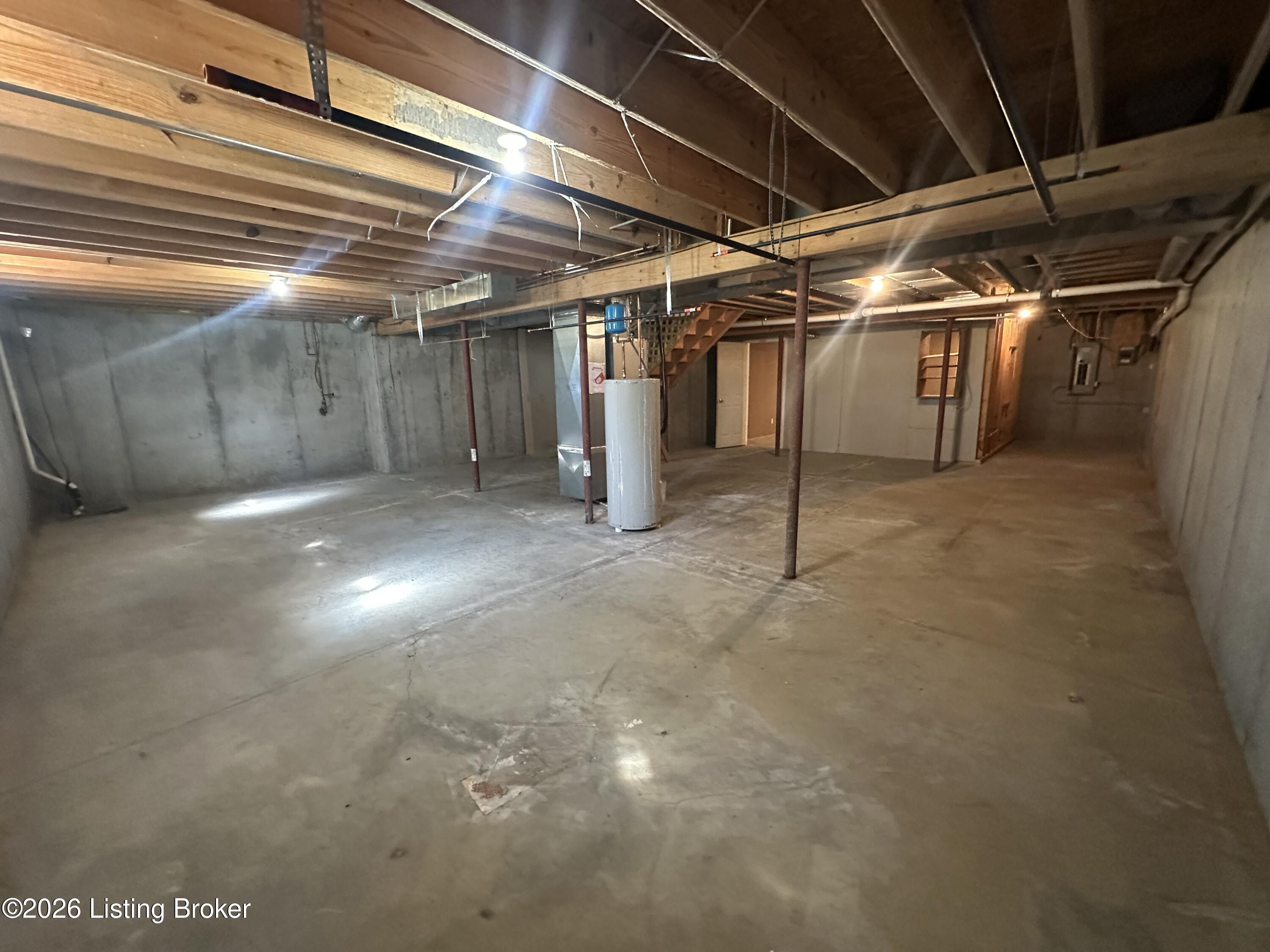 100 E Court Dr Property Photo 36