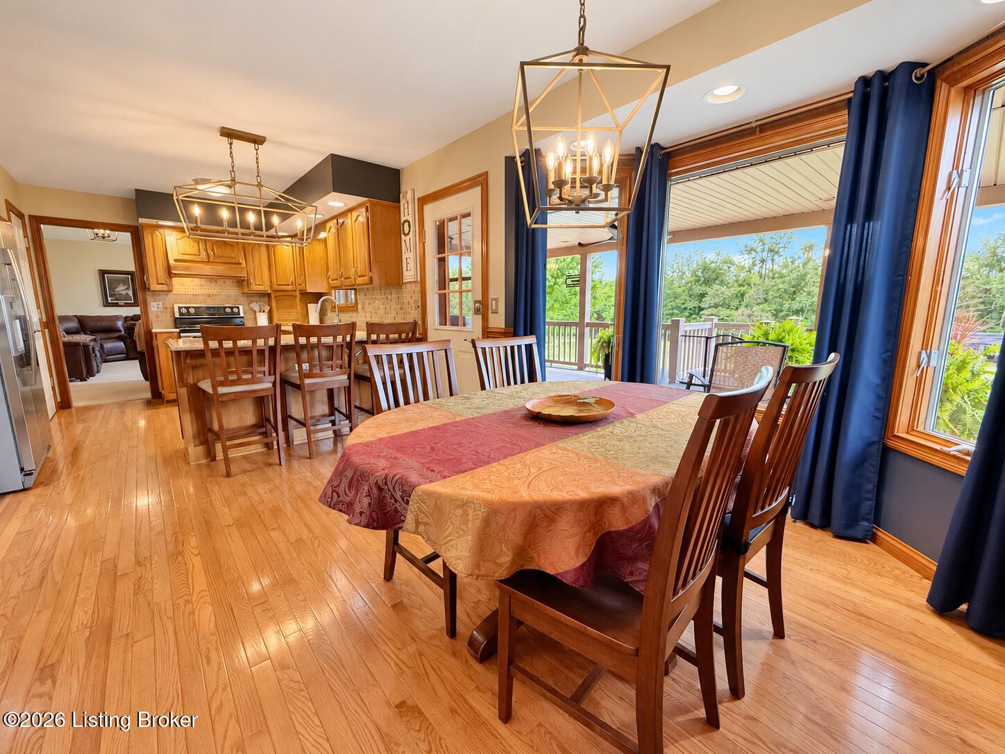 307 Laverne Ct Property Photo 12
