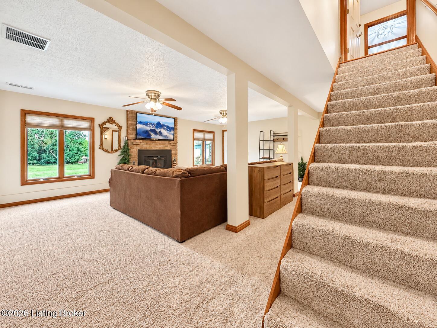 307 Laverne Ct Property Photo 46