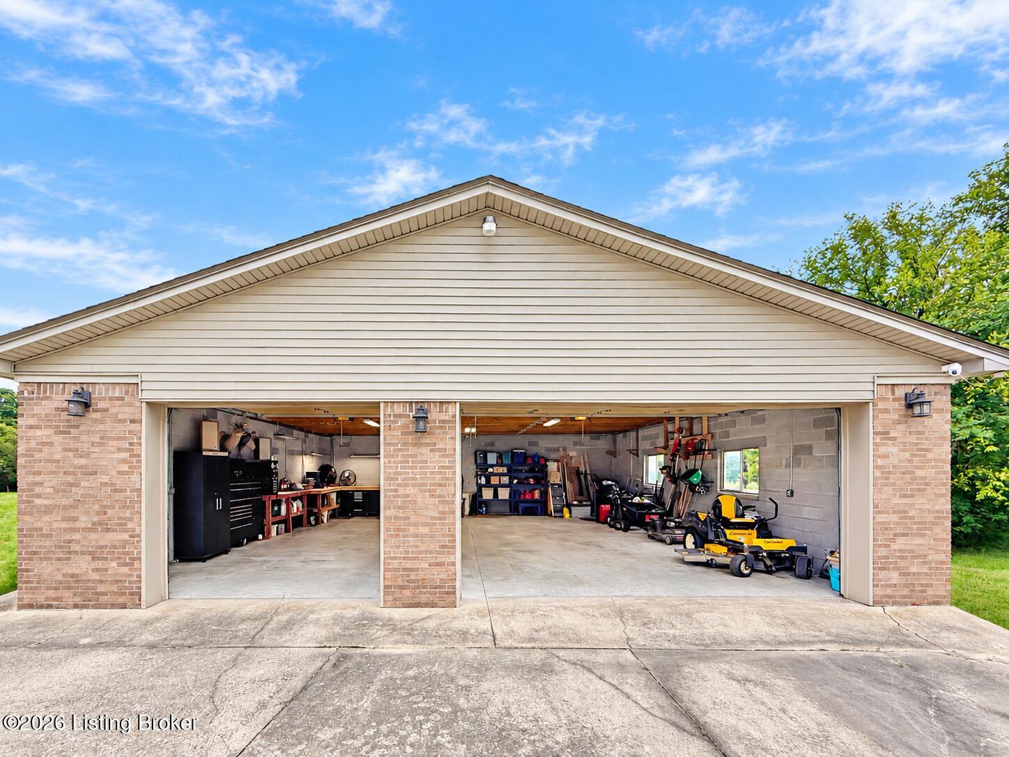 307 Laverne Ct Property Photo 65