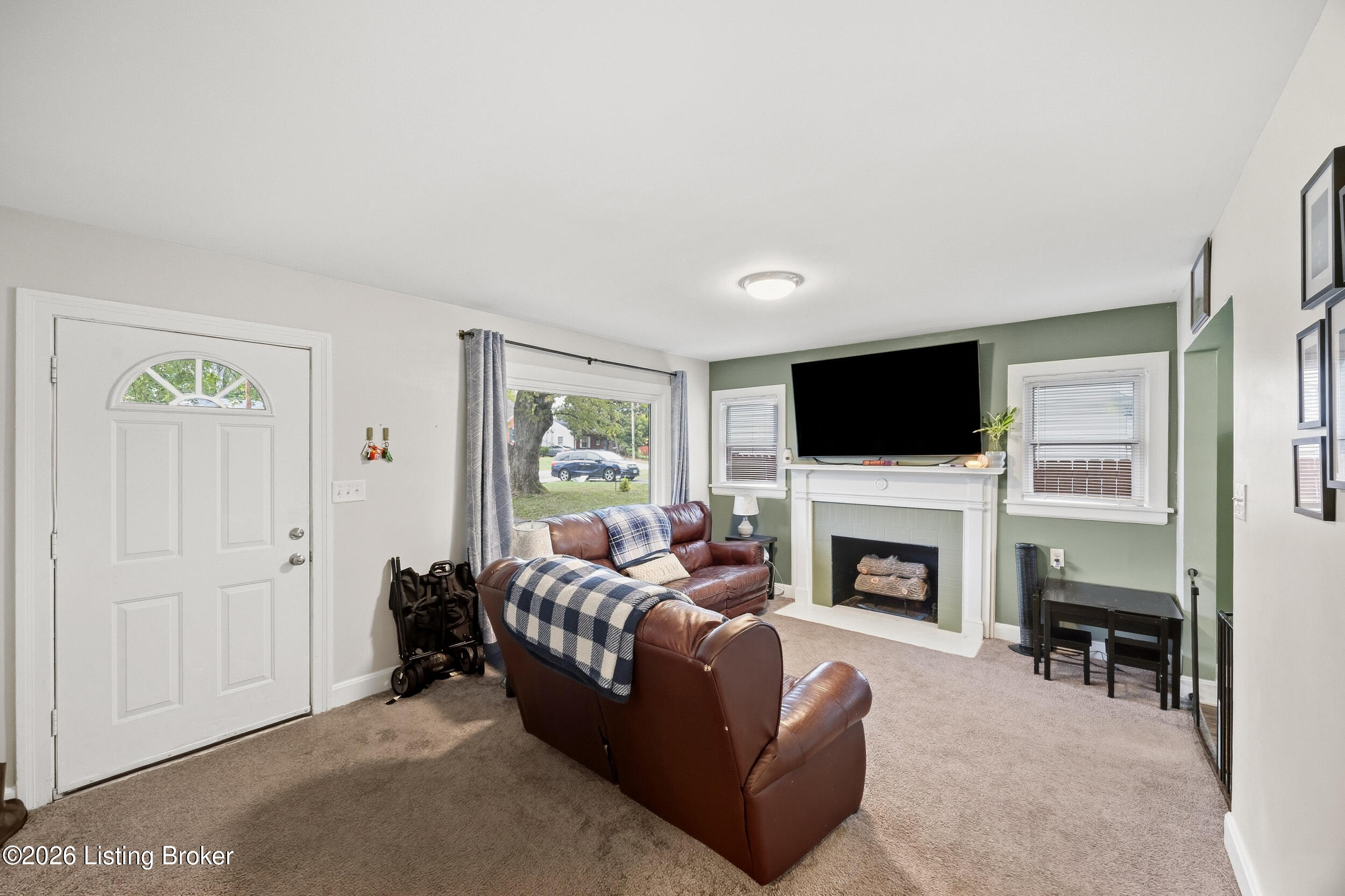 3709 Rosa Terrace Property Photo 5