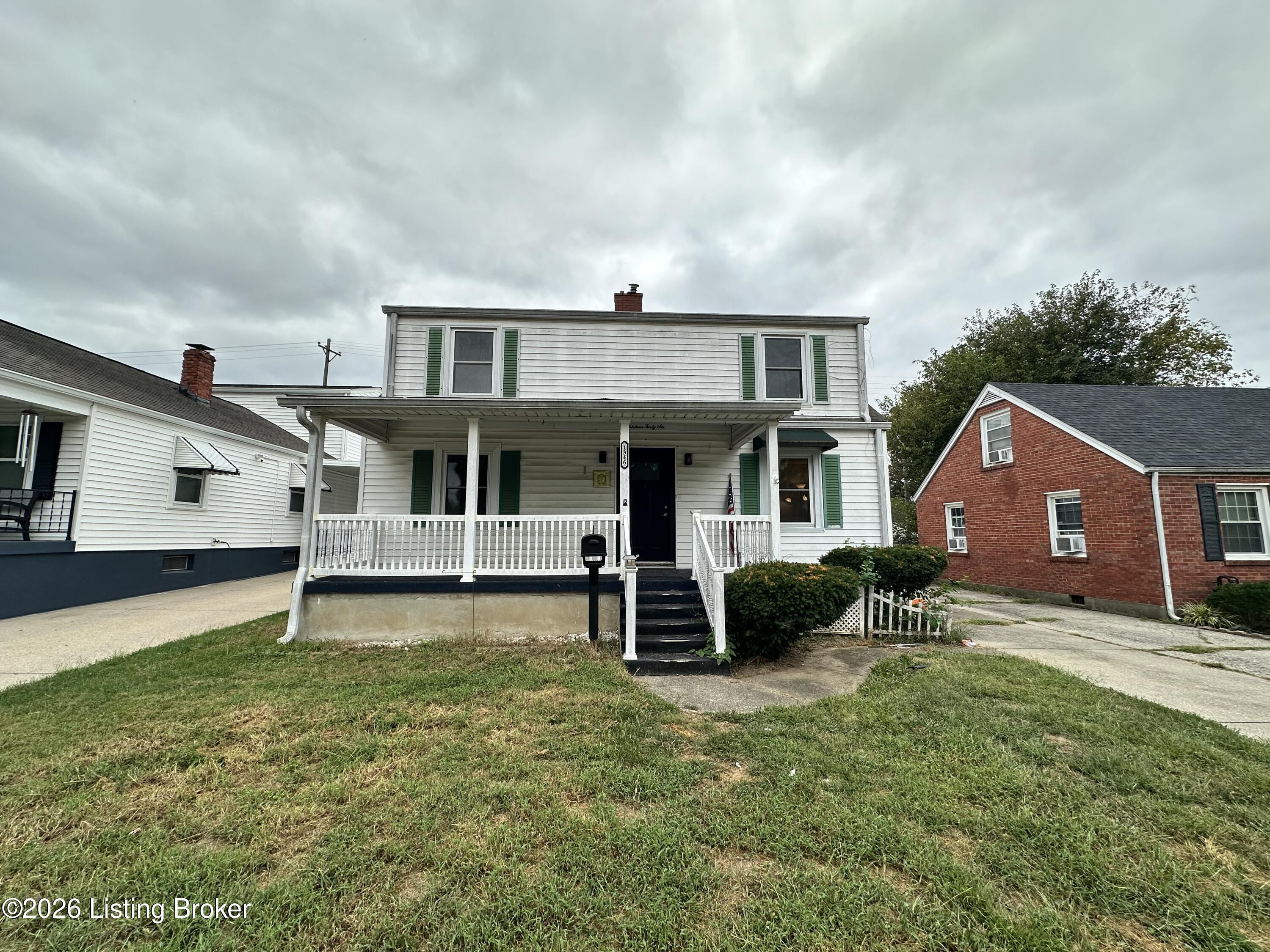 1346 Lillian Ave Property Photo 1