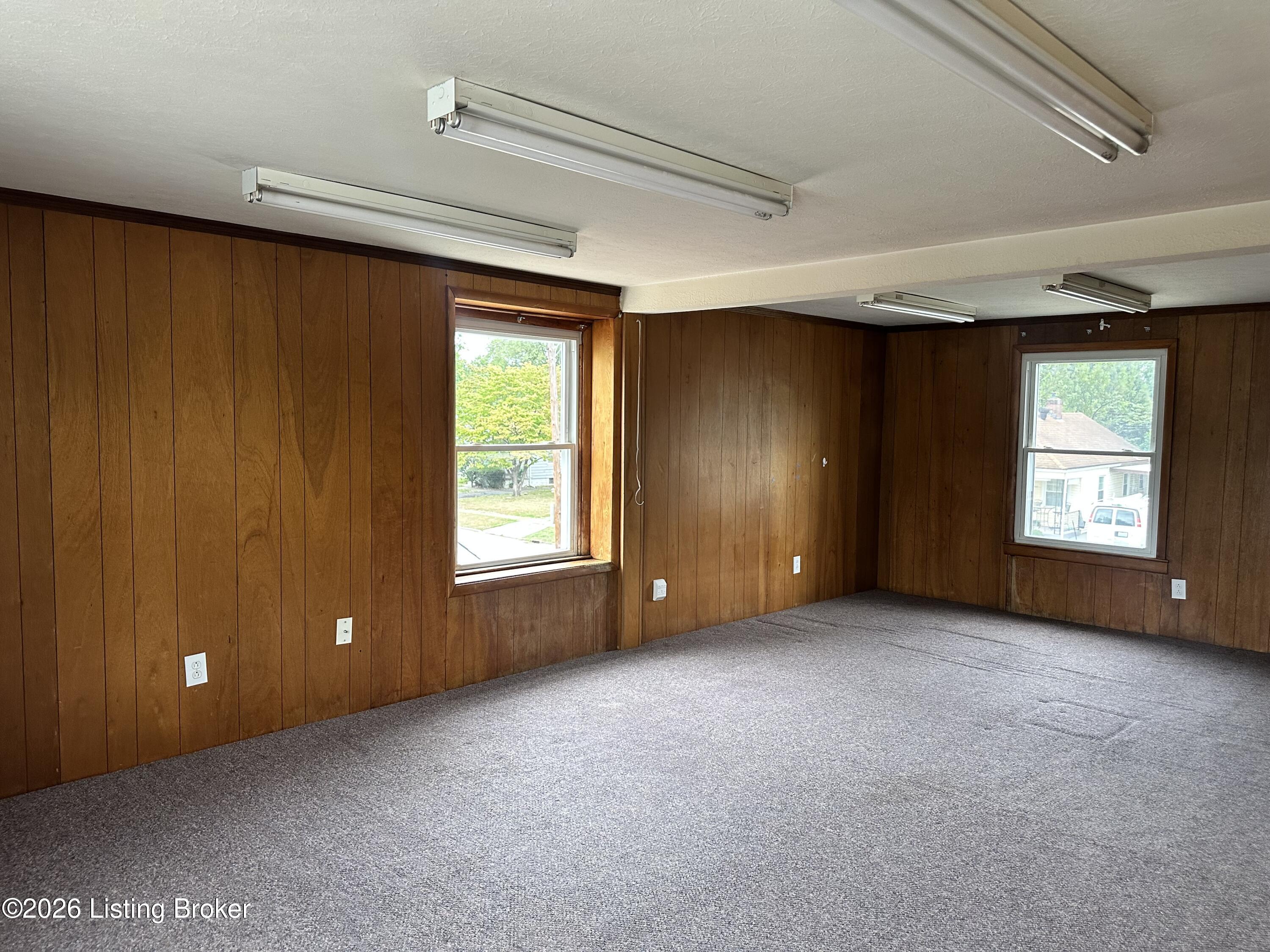 1346 Lillian Ave Property Photo 4