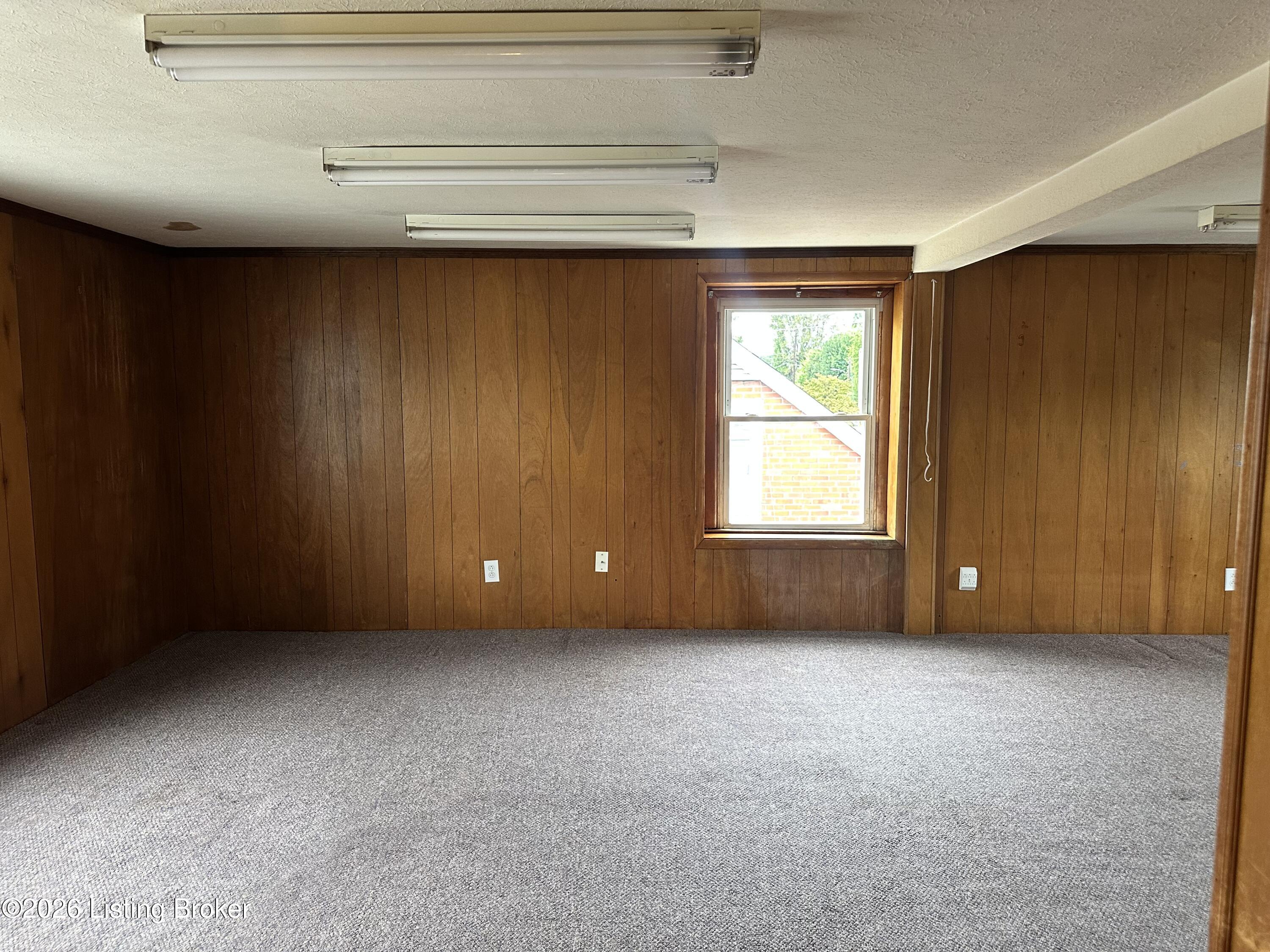 1346 Lillian Ave Property Photo 5