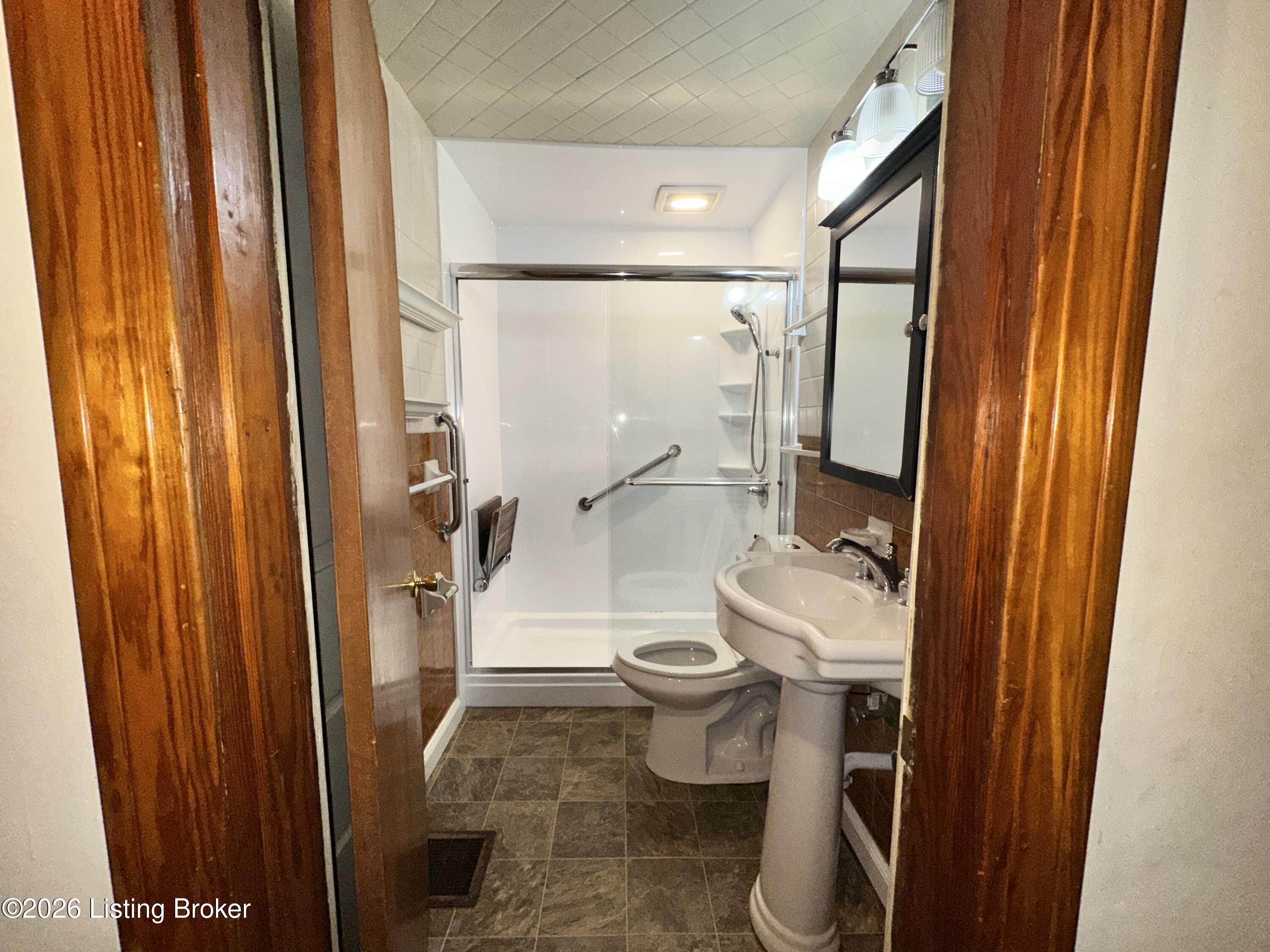 1346 Lillian Ave Property Photo 13