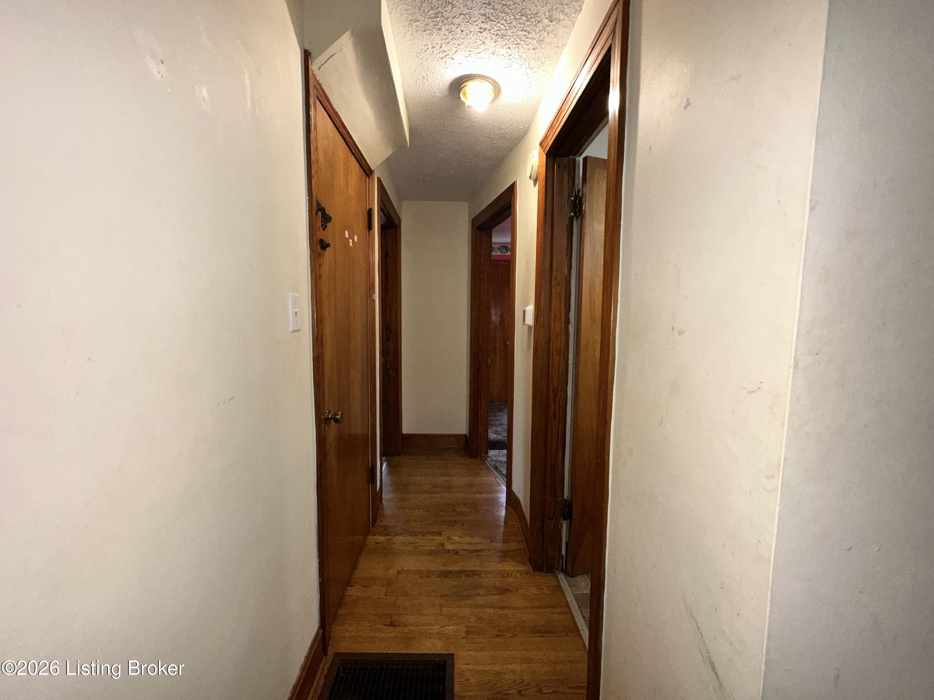 1346 Lillian Ave Property Photo 20