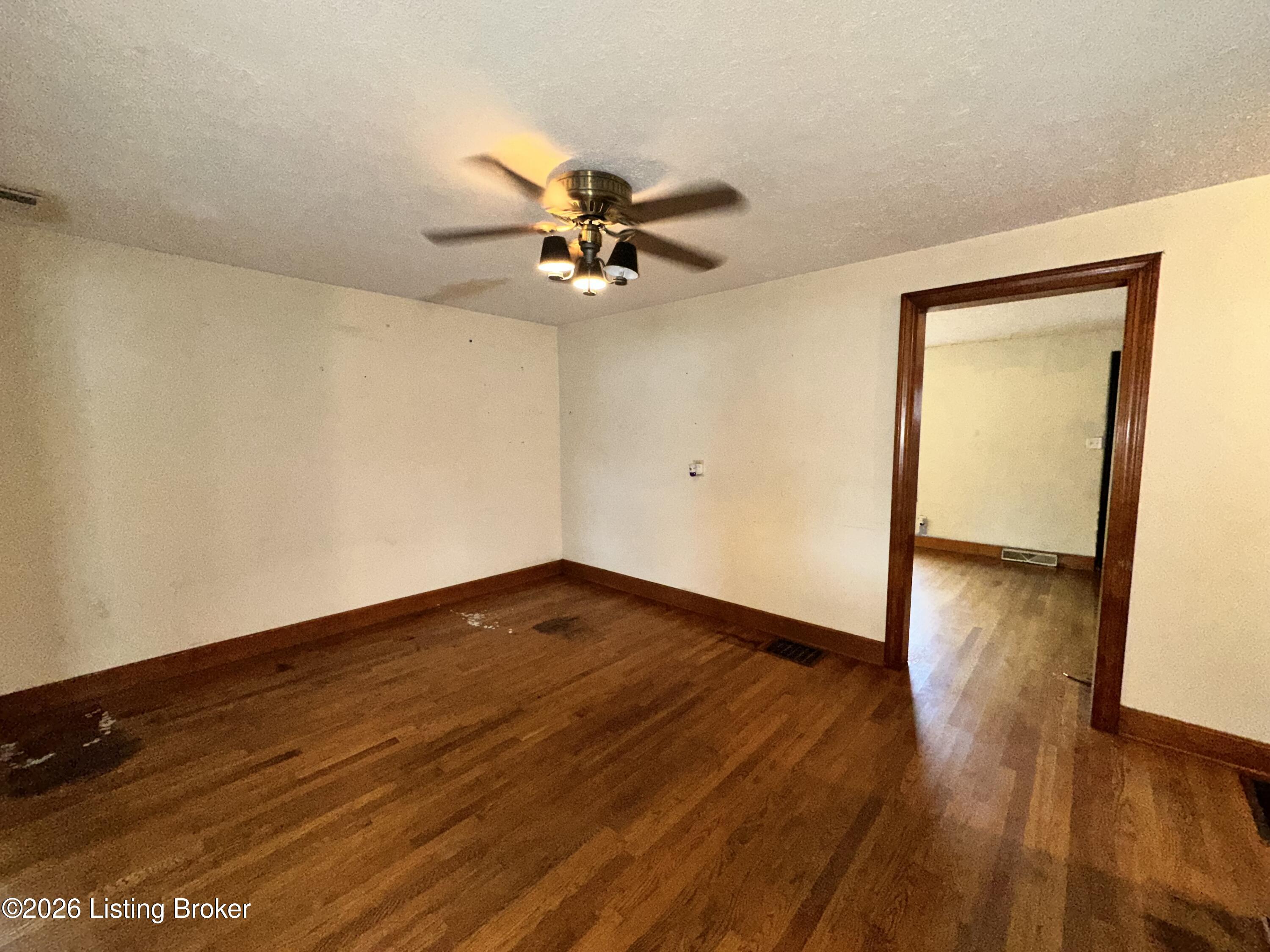 1346 Lillian Ave Property Photo 32